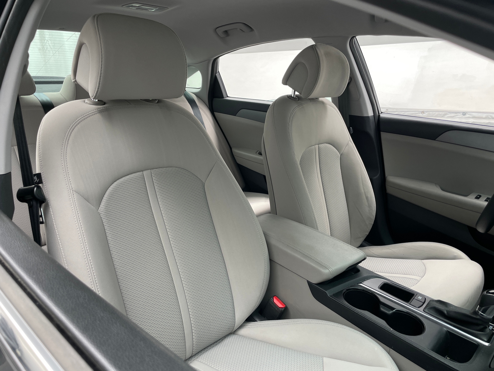 Thumbnail: 2017 Hyundai Sonata - 2