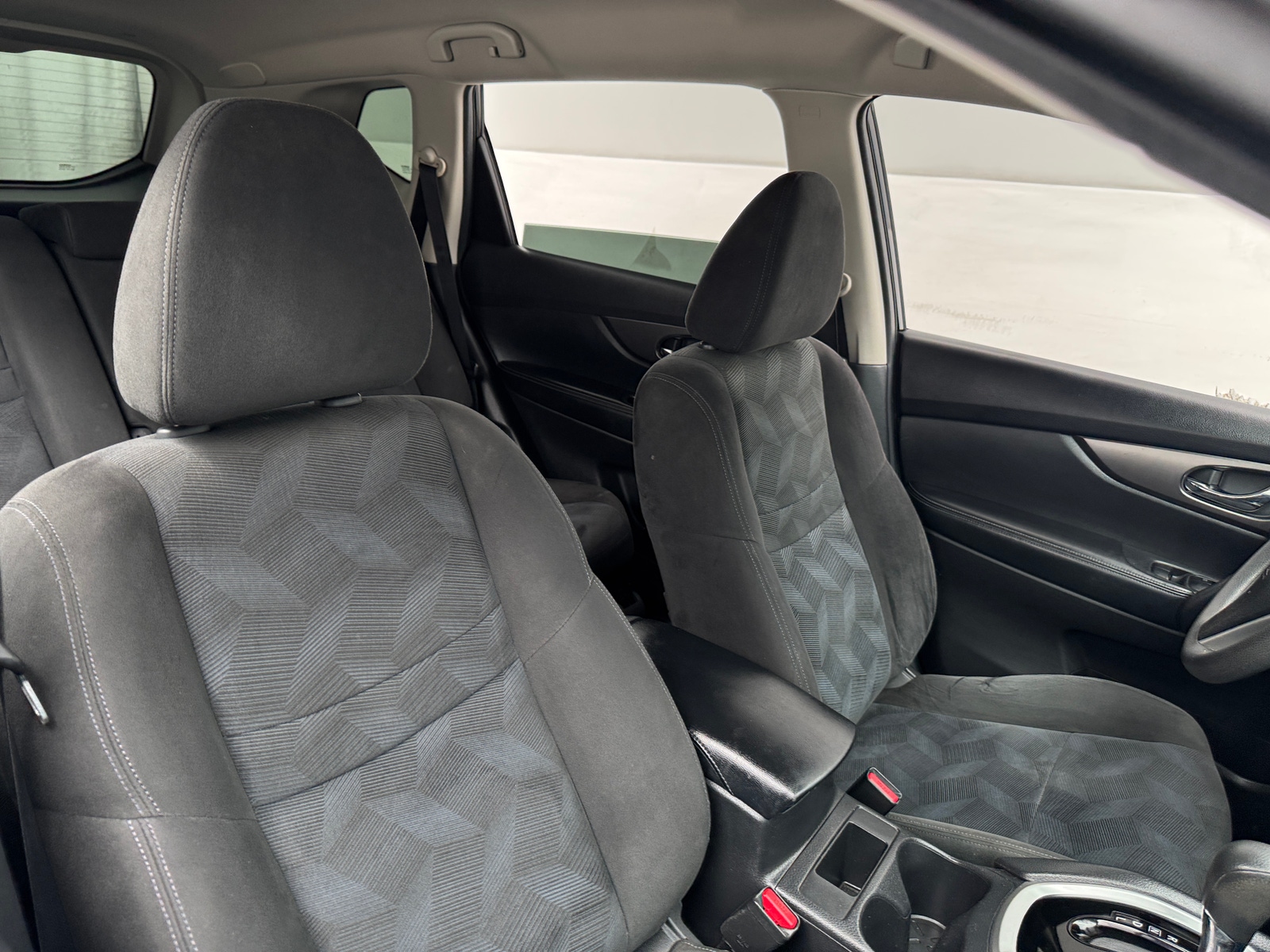 Thumbnail: 2015 Nissan Rogue - 2