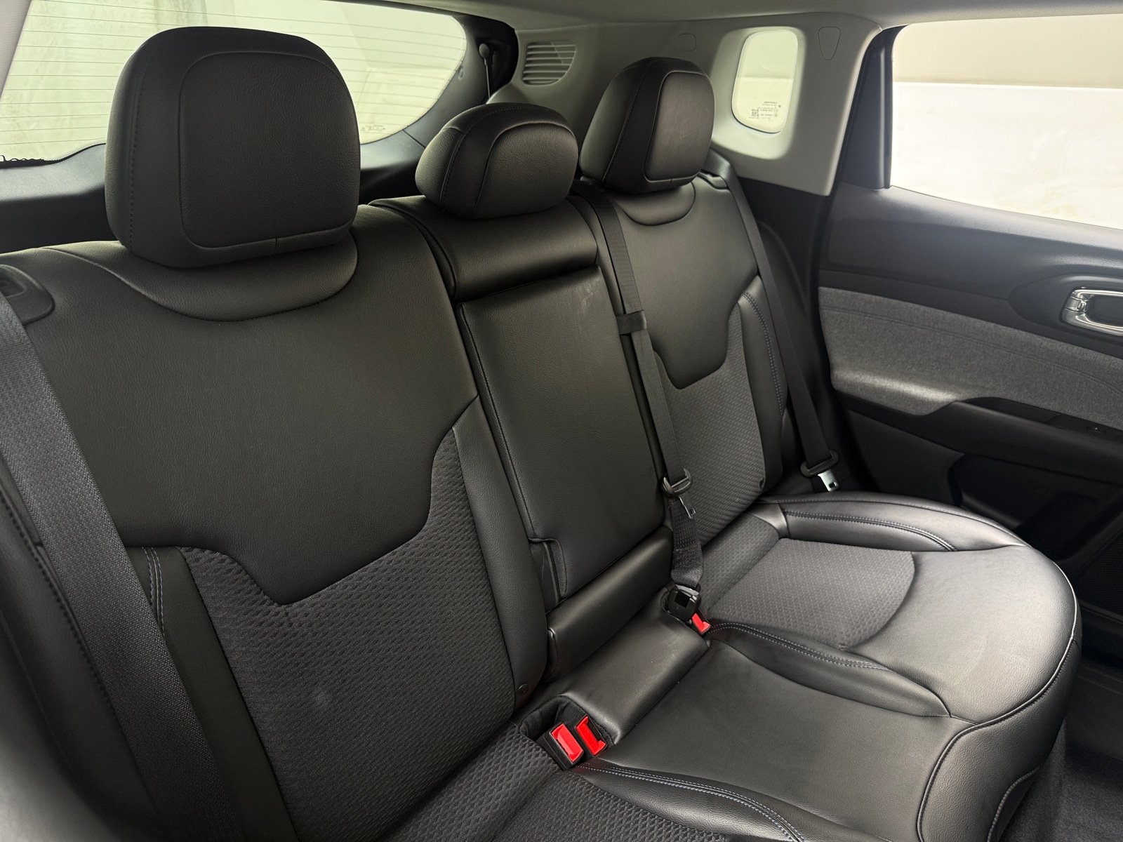 Thumbnail: 2022 Jeep Compass - 6