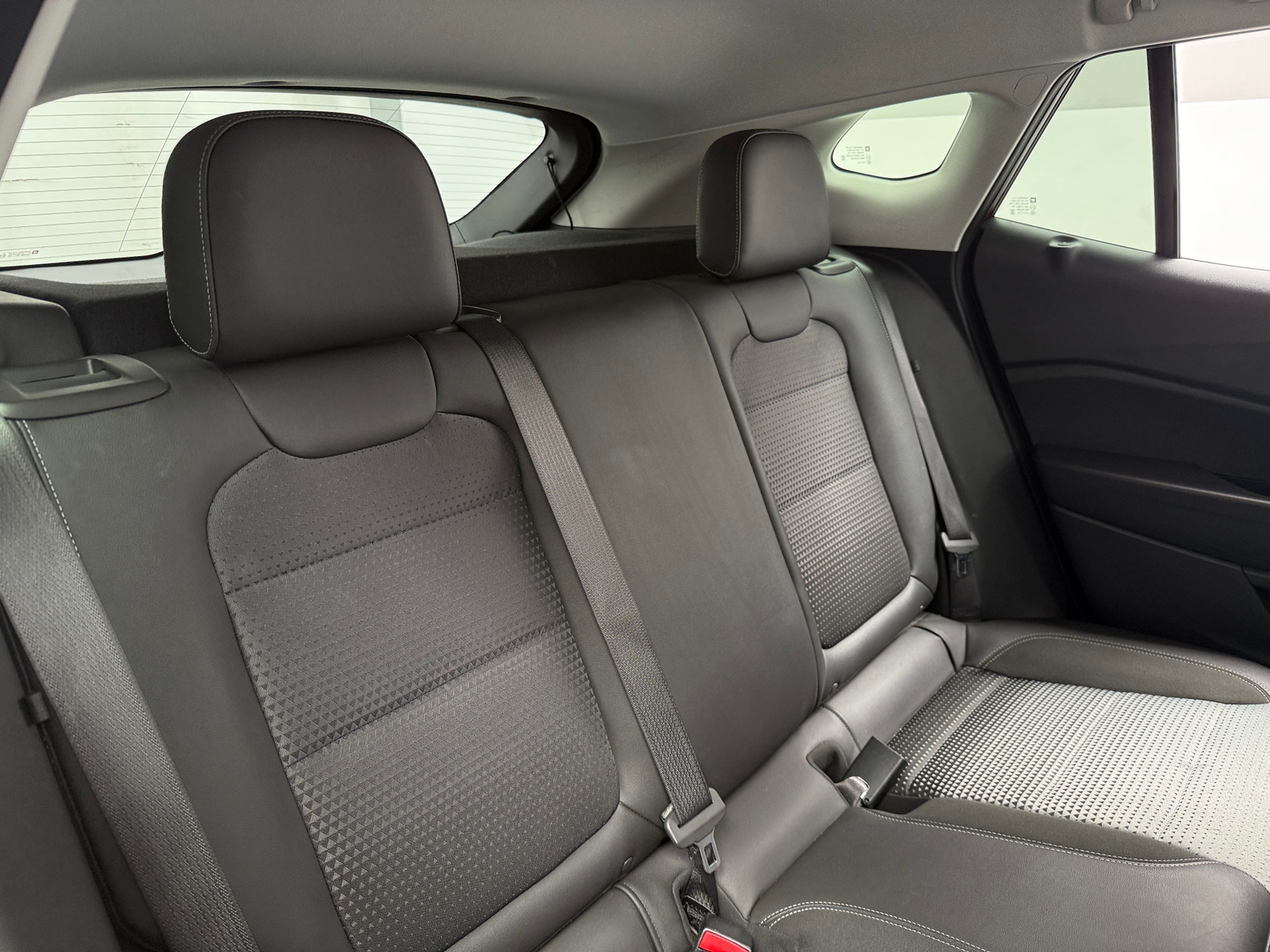 Thumbnail: 2025 Chevrolet Trax - 6