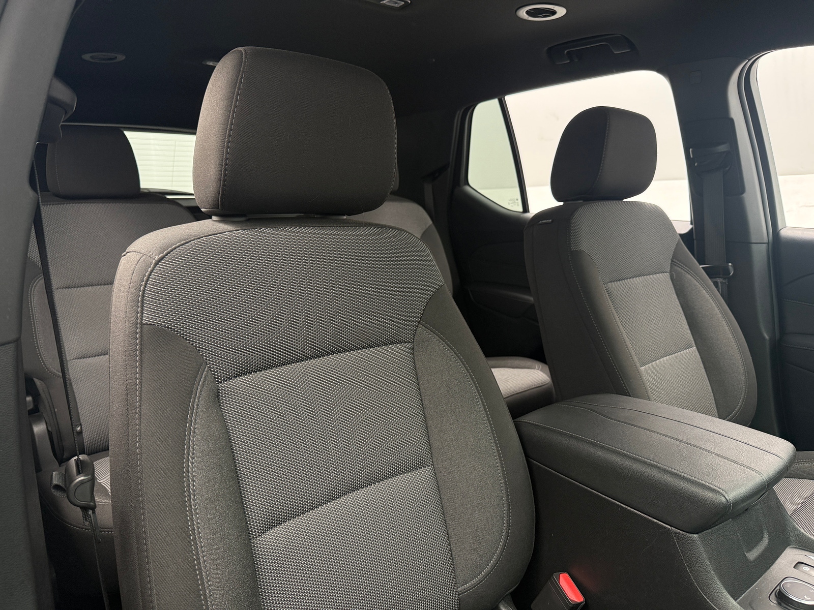 Thumbnail: 2023 Chevrolet Traverse - 2