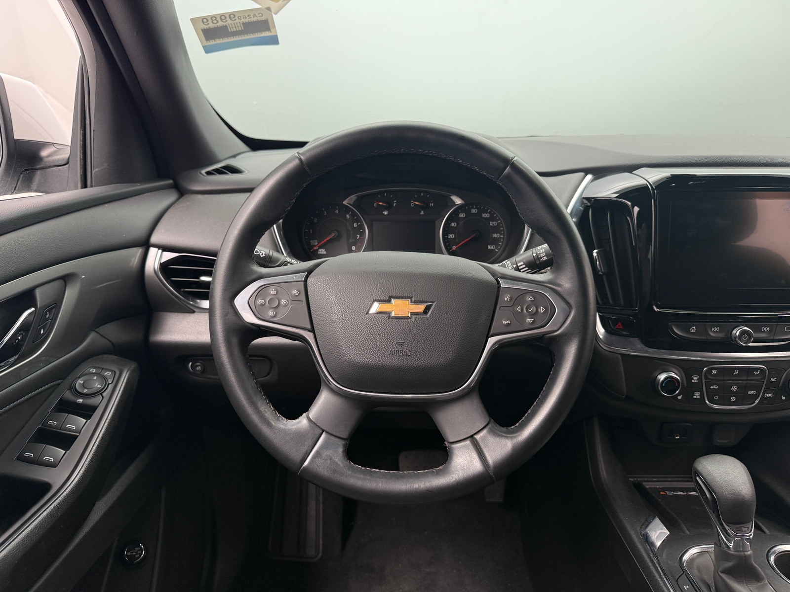 Thumbnail: 2023 Chevrolet Traverse - 5