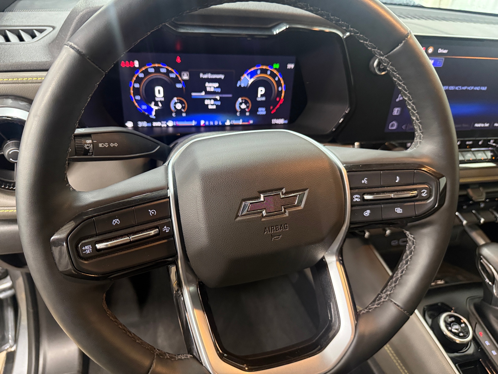 Thumbnail: 2024 Chevrolet Colorado - 5