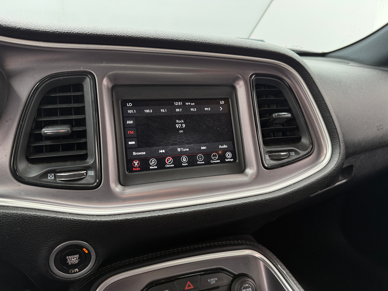 Thumbnail: 2019 Dodge Challenger - 3