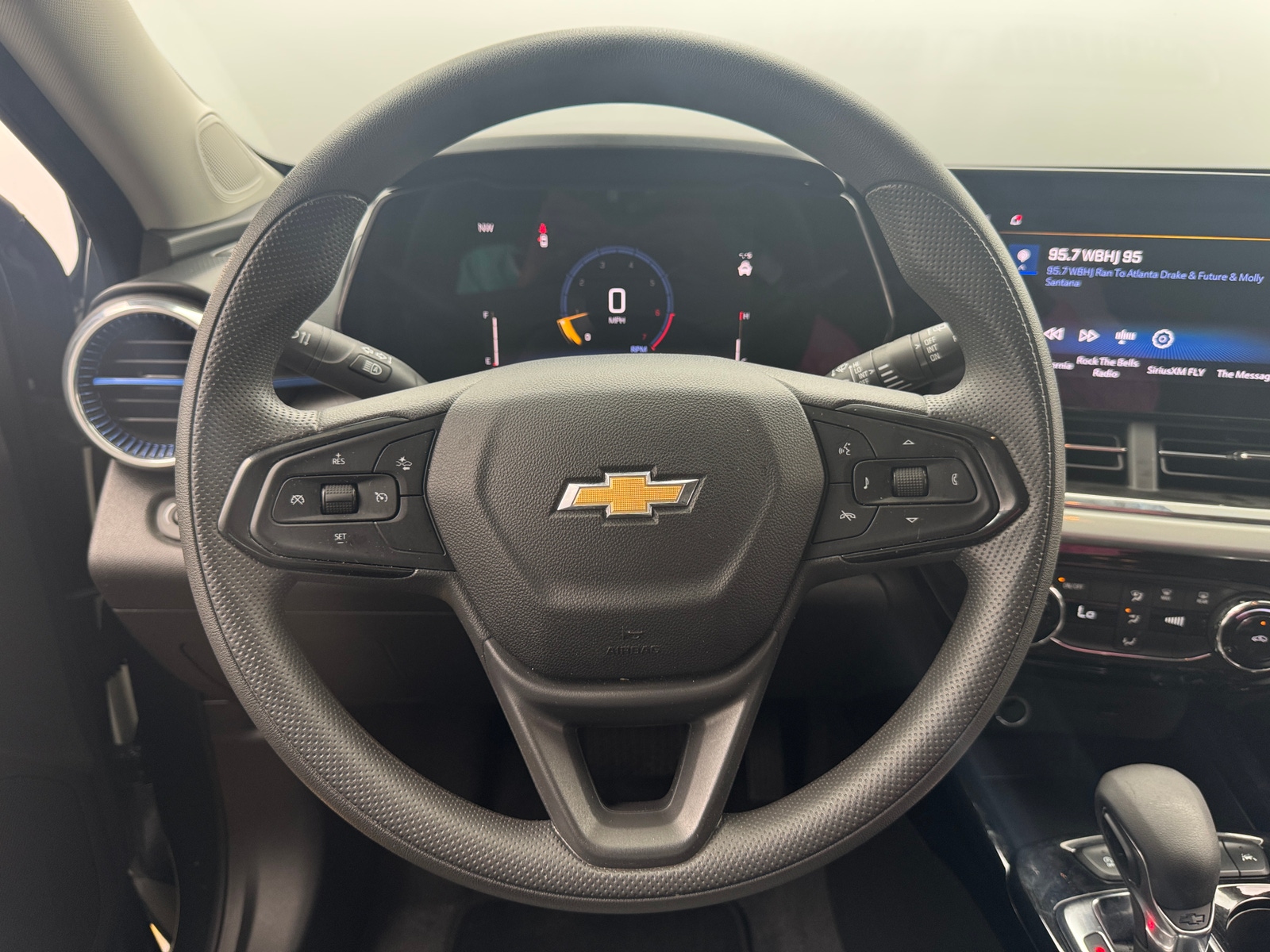 Thumbnail: 2025 Chevrolet Trax - 5