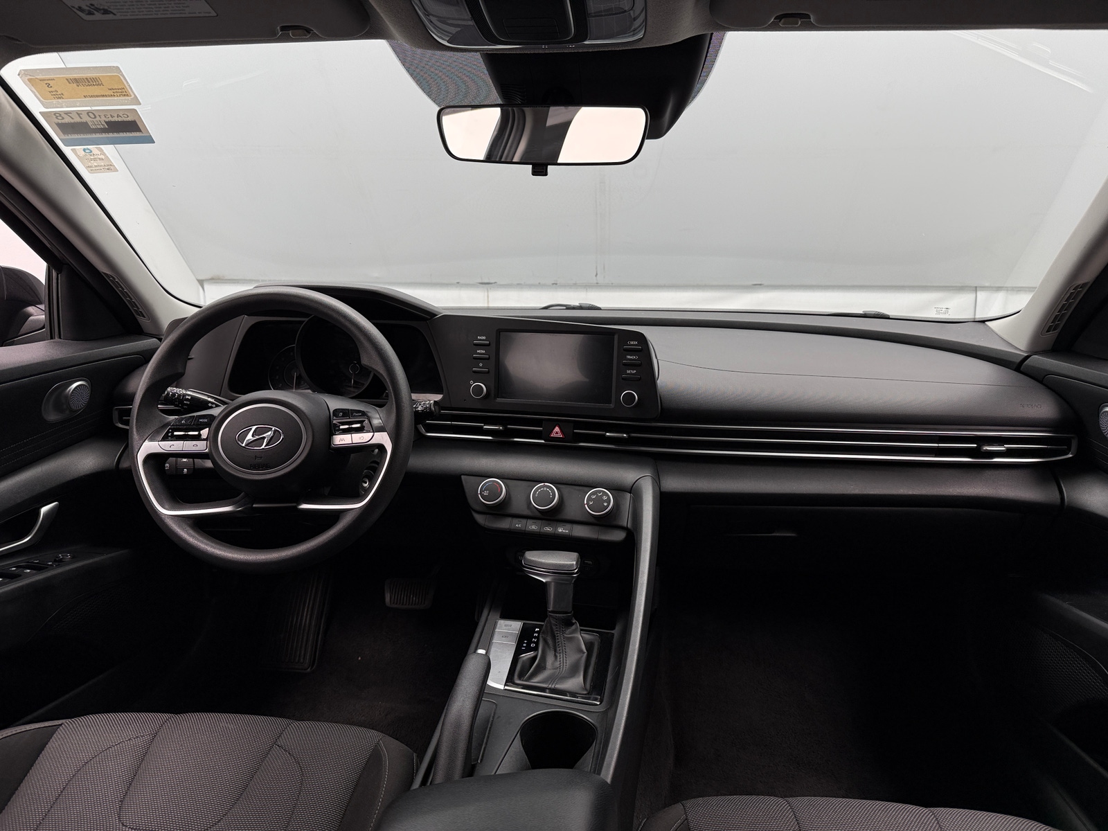 Thumbnail: 2021 Hyundai Elantra - 3