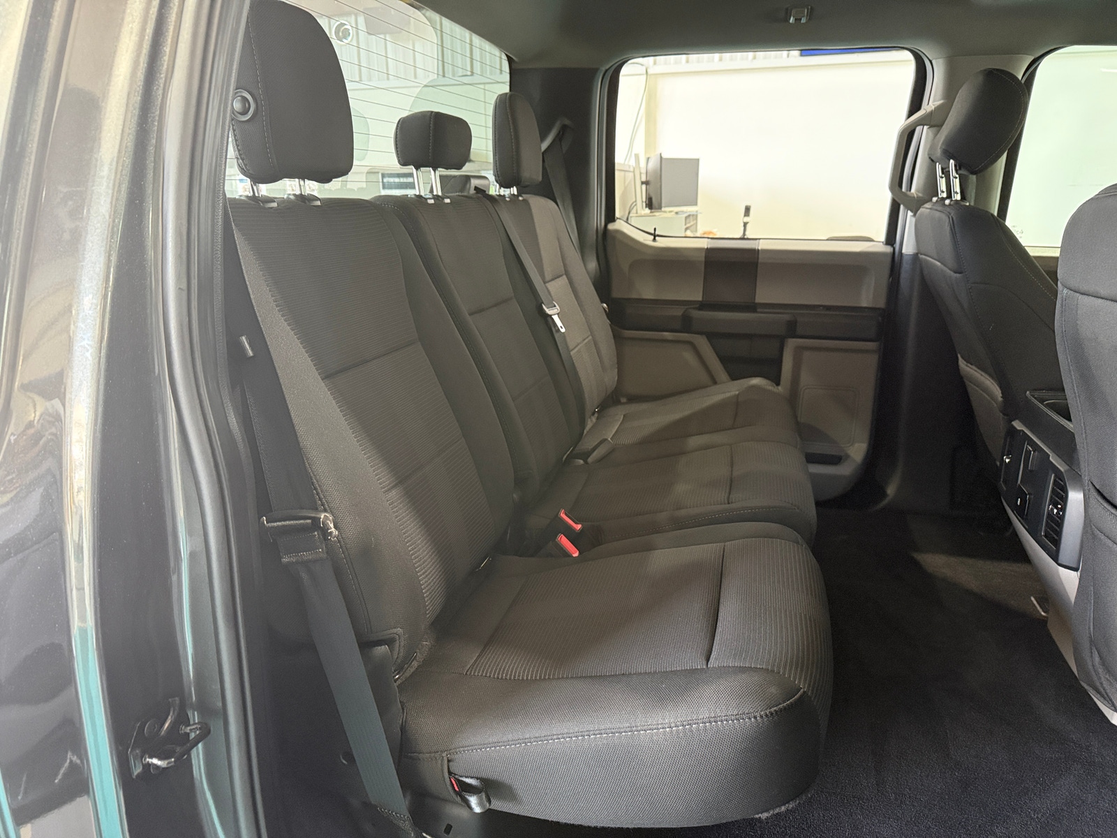 Thumbnail: 2019 Ford Econoline - 6