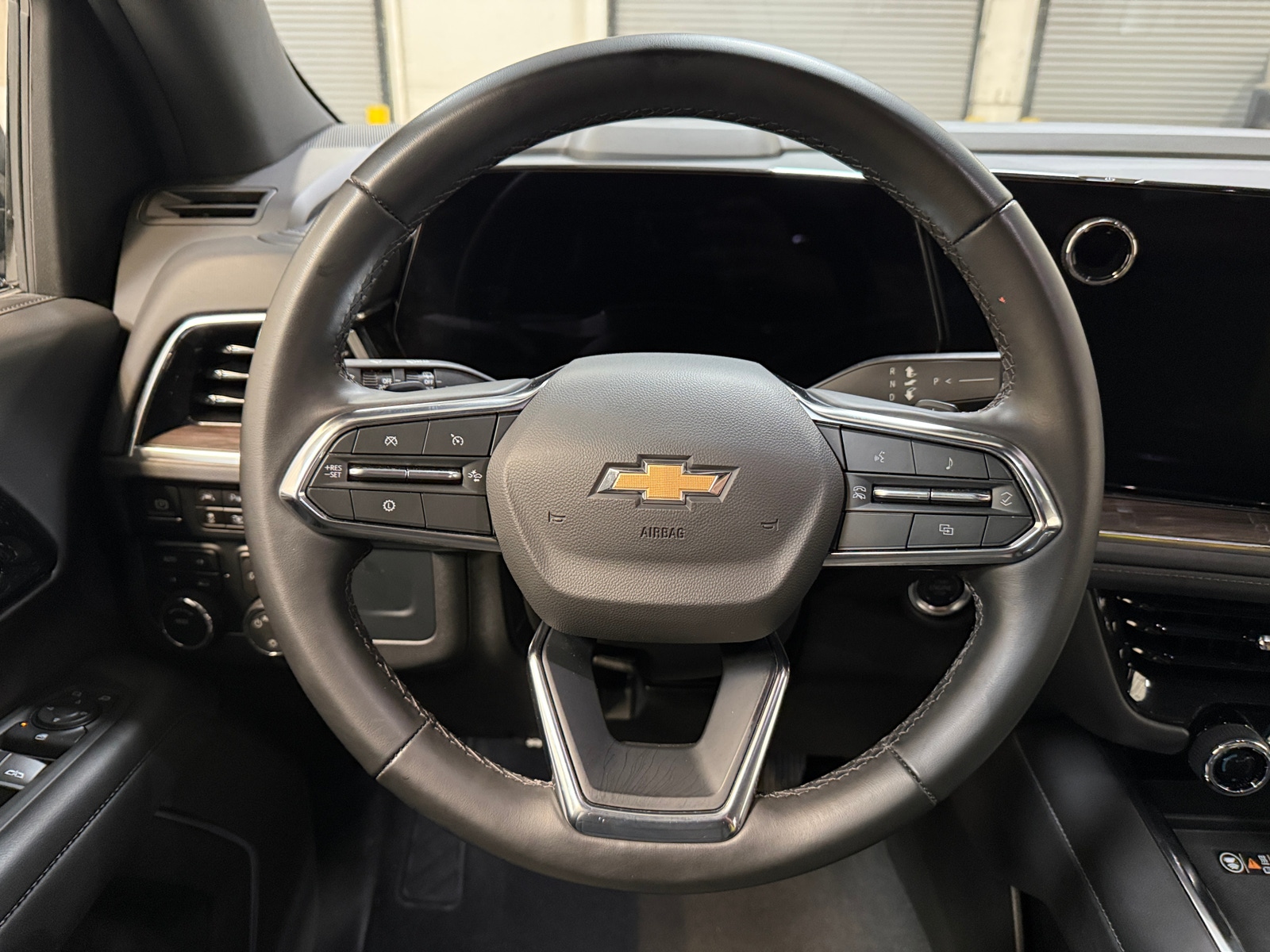 Thumbnail: 2025 Chevrolet Tahoe - 4