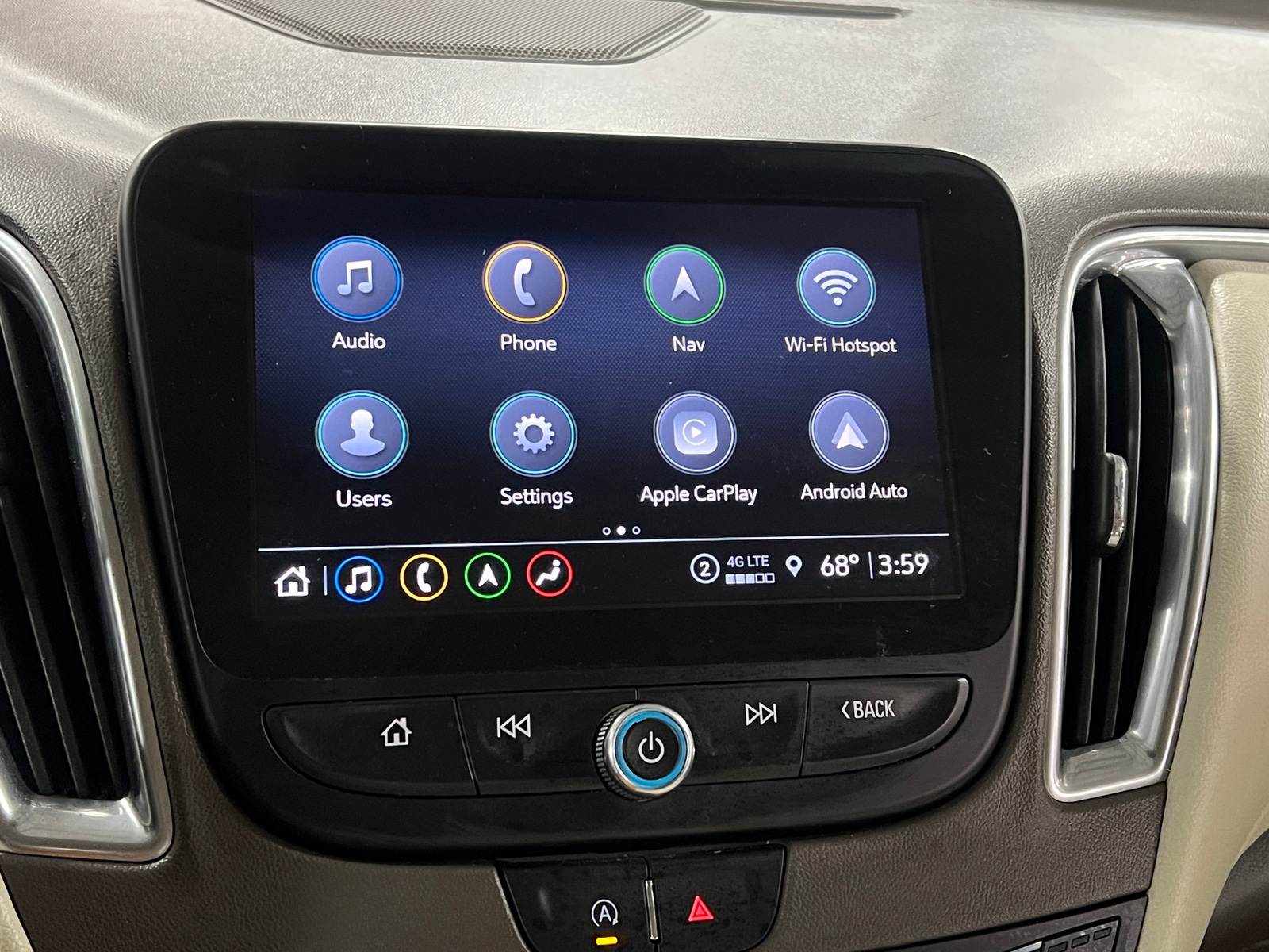 Thumbnail: 2024 Chevrolet Malibu - 3