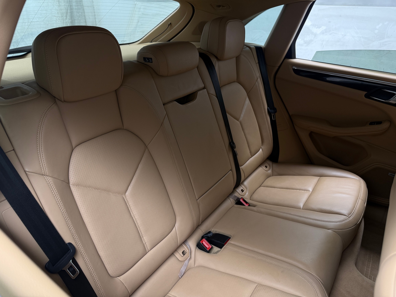 Thumbnail: 2017 Porsche Macan - 5