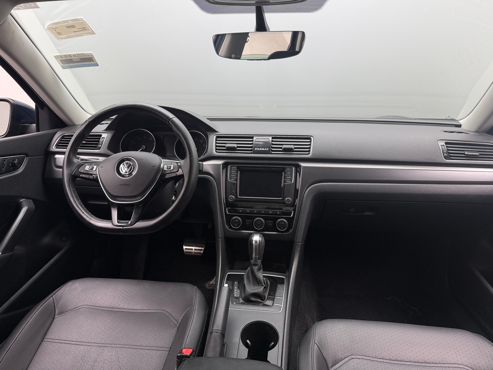 Thumbnail: 2018 Volkswagen Passat - 2