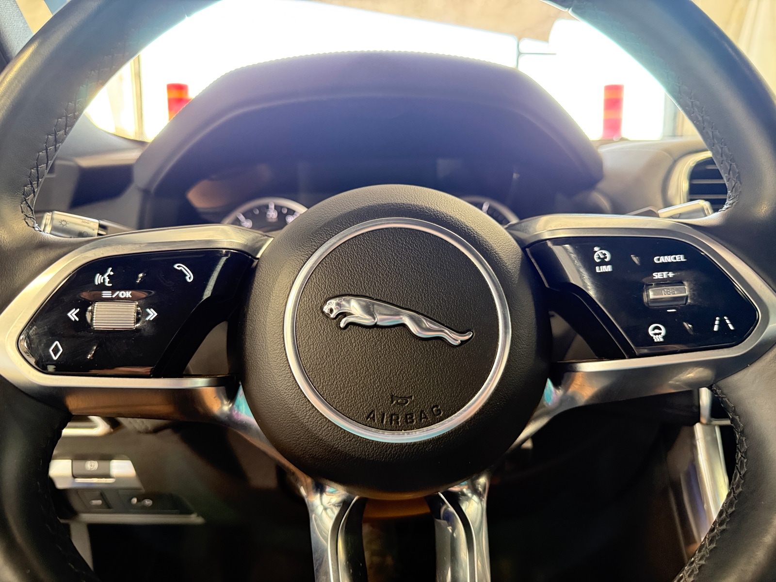 Thumbnail: 2020 Jaguar XE - 4