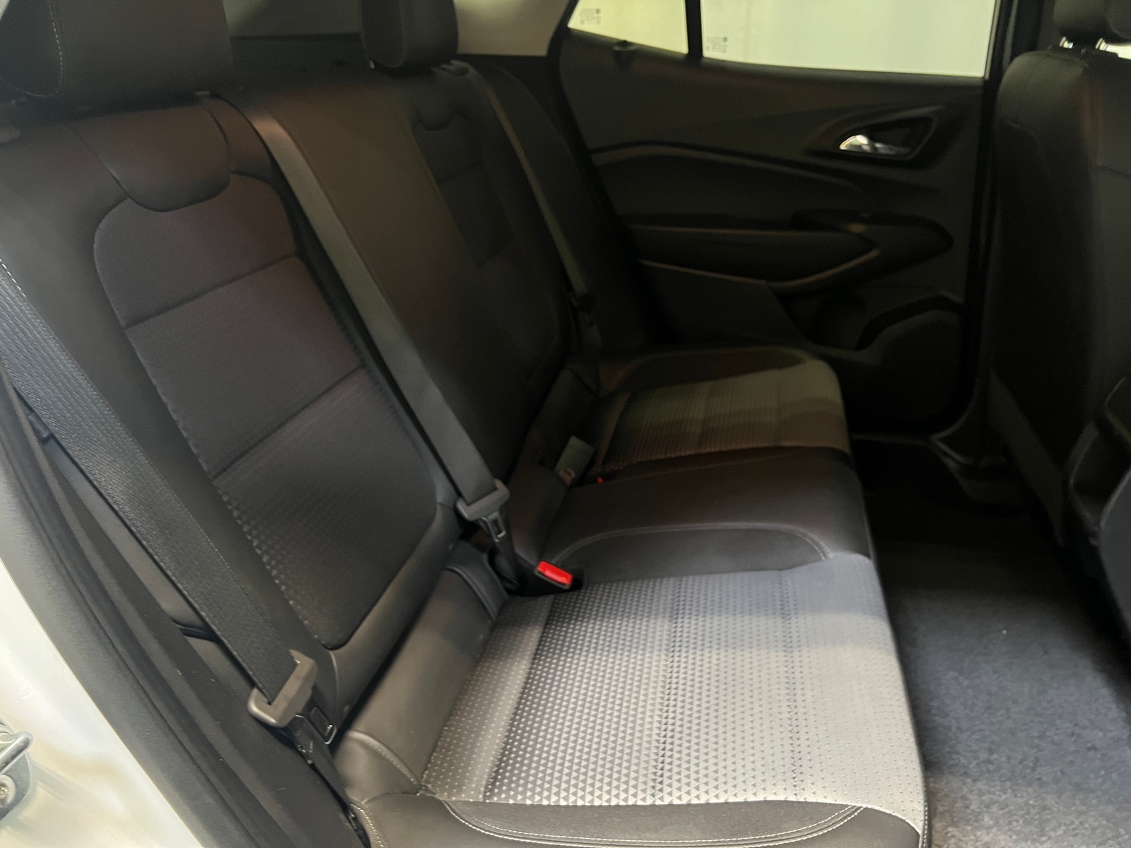 Thumbnail: 2025 Chevrolet Trax - 6