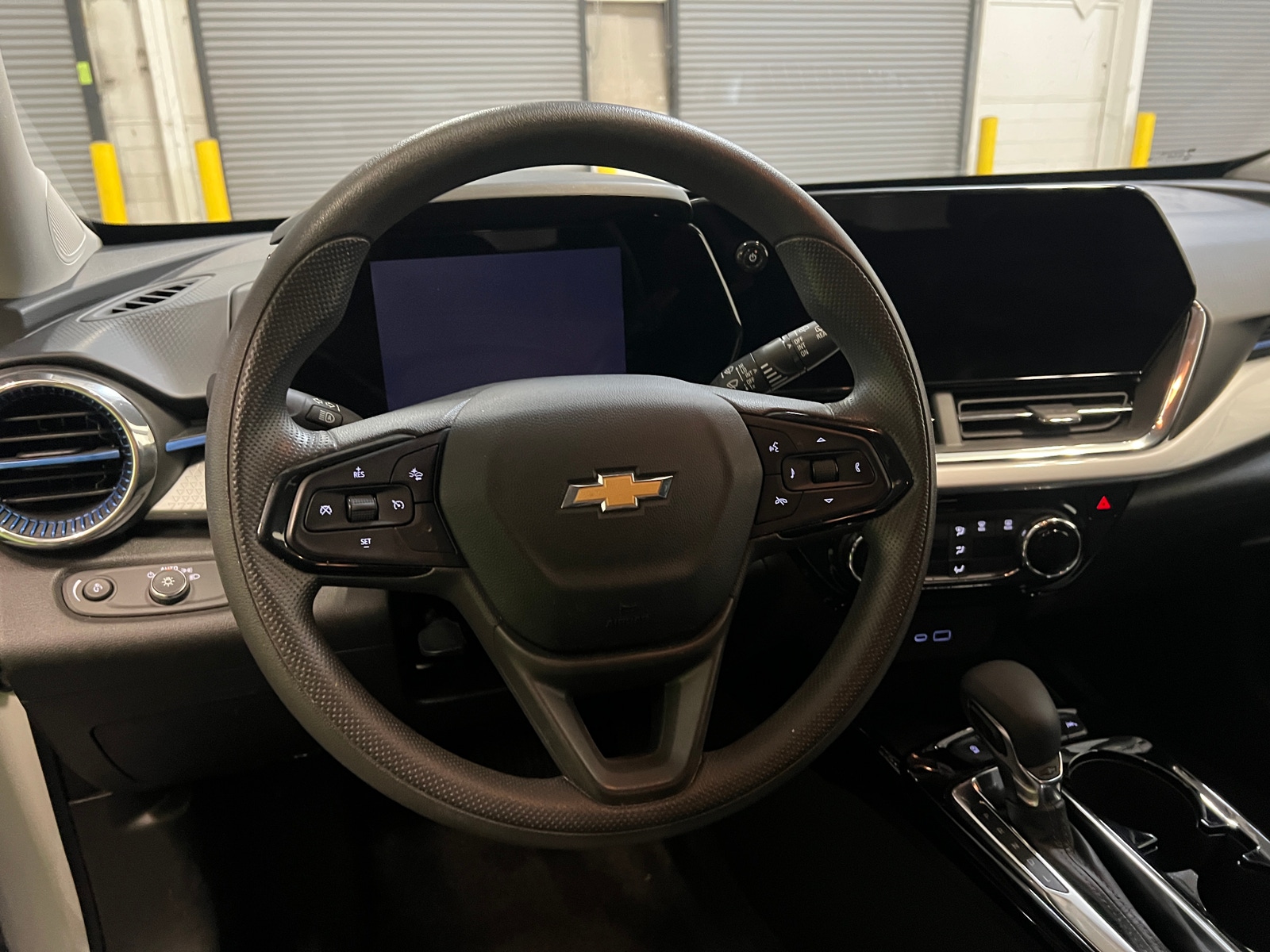 Thumbnail: 2025 Chevrolet Trax - 5