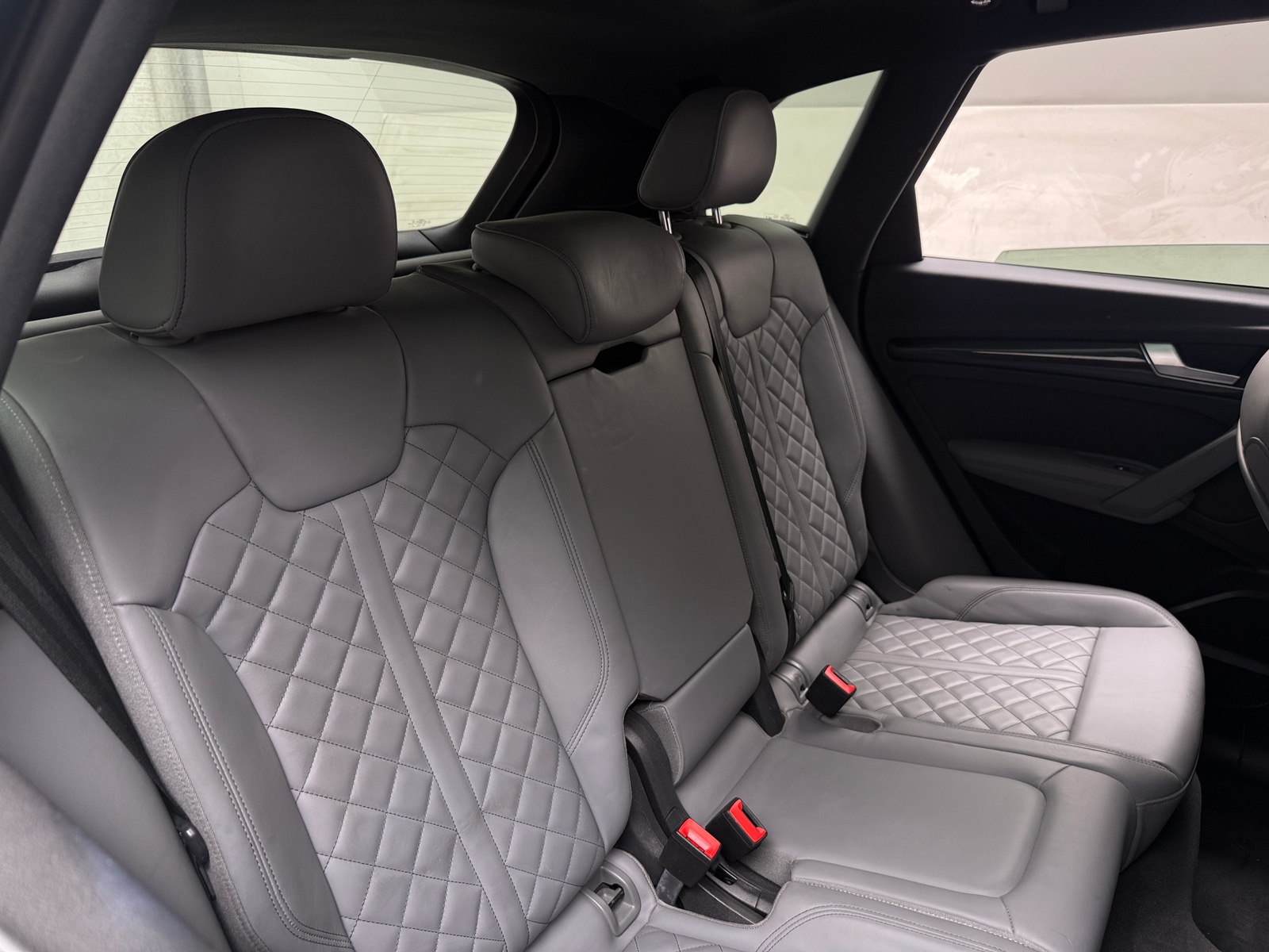 Thumbnail: 2018 Audi SQ5 - 5