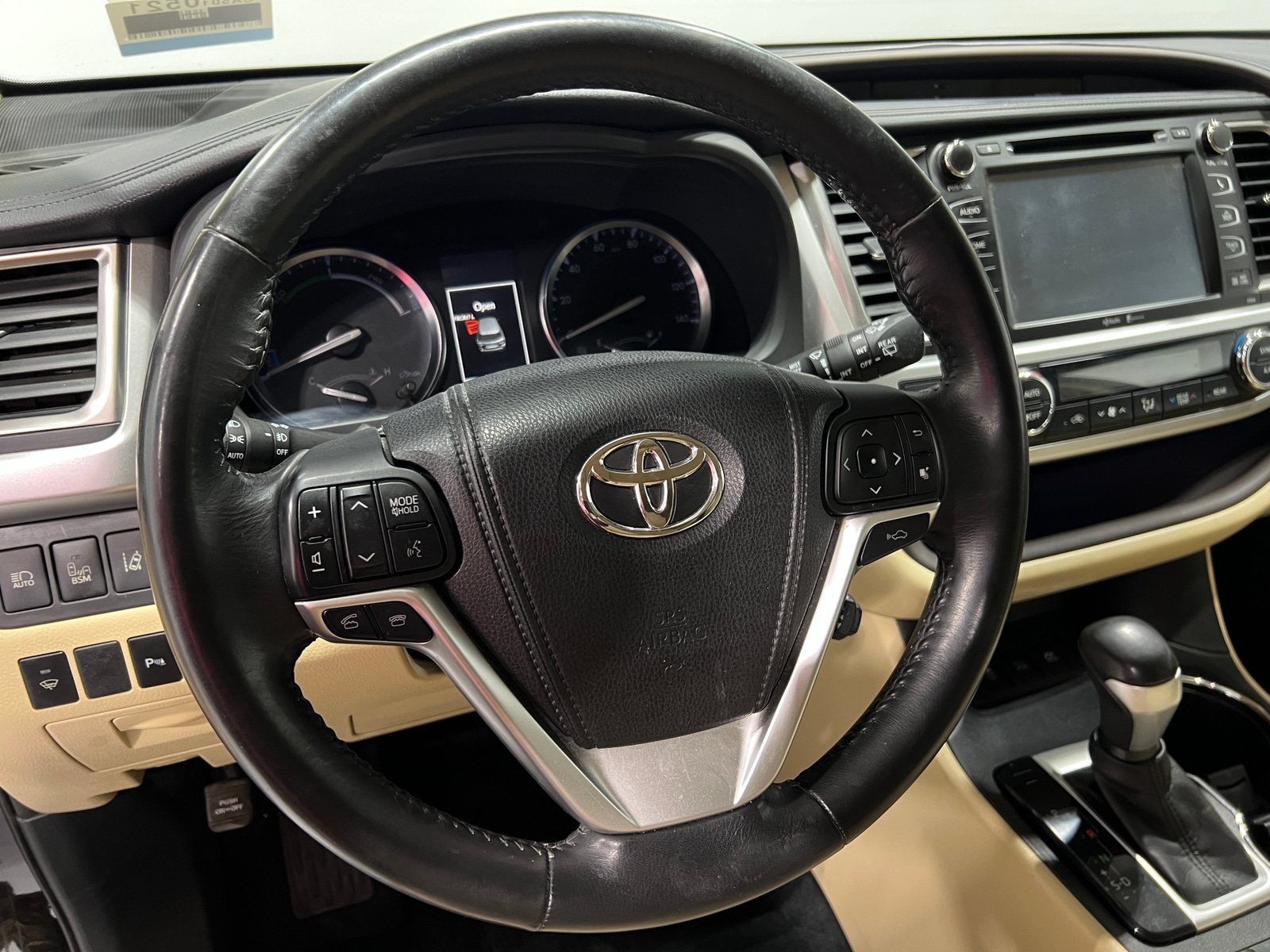 Thumbnail: 2015 Toyota Highlander - 4