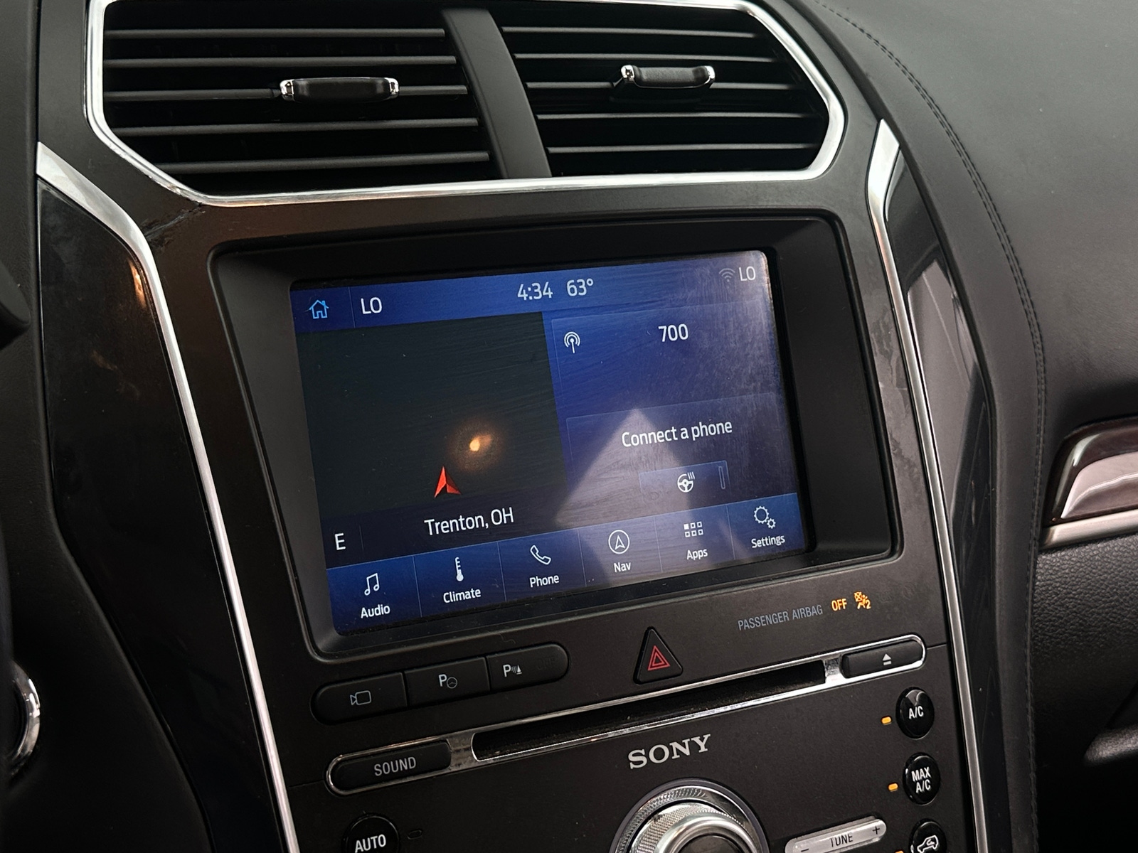 Thumbnail: 2017 Ford Explorer - 3