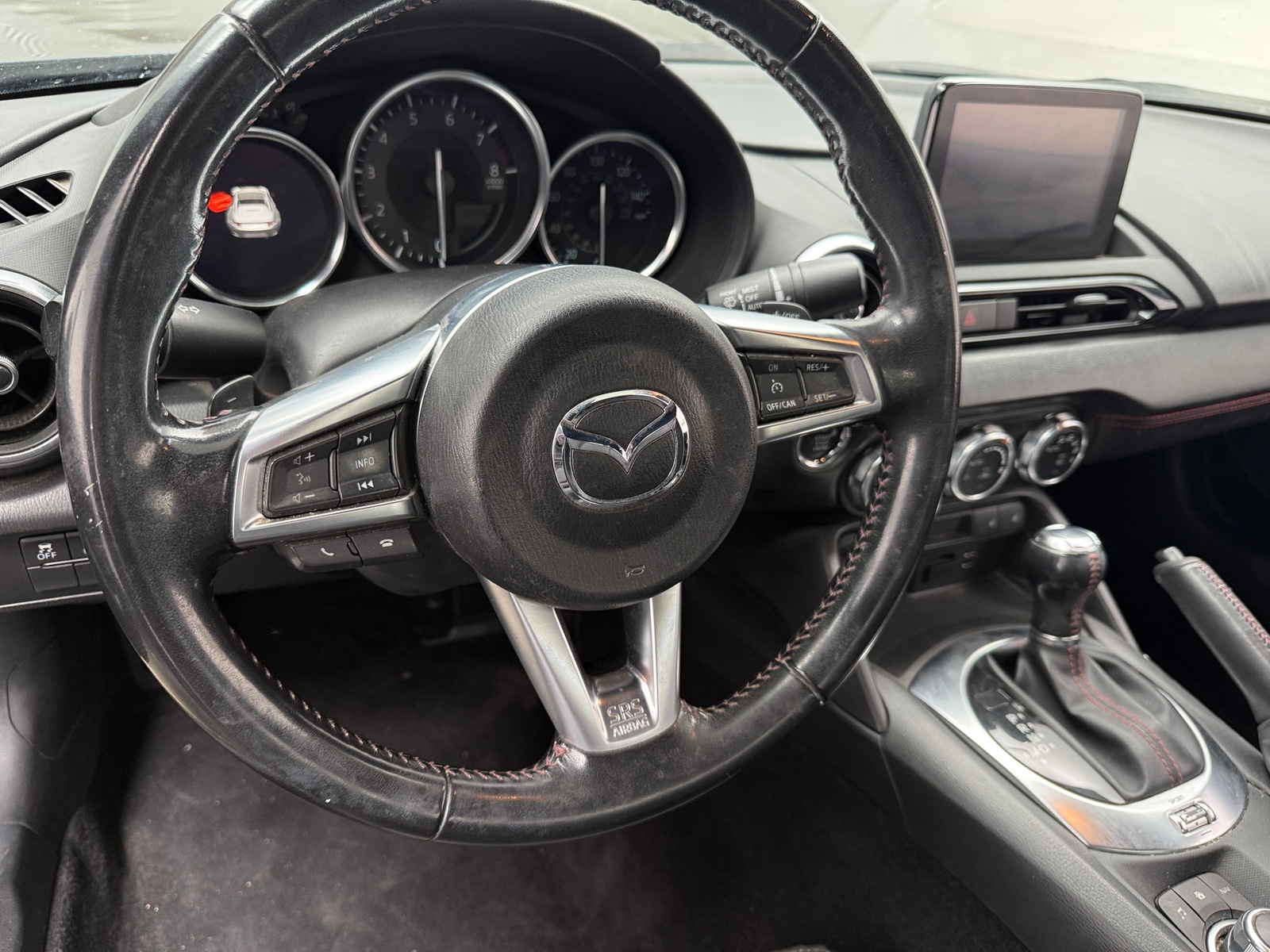 Thumbnail: 2019 Mazda MX-5 Miata - 4