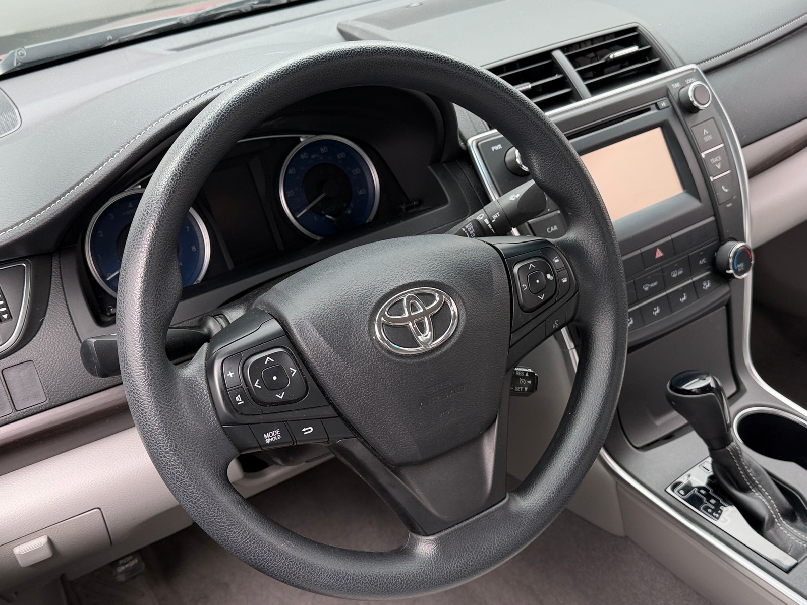 Thumbnail: 2016 Toyota Camry - 5