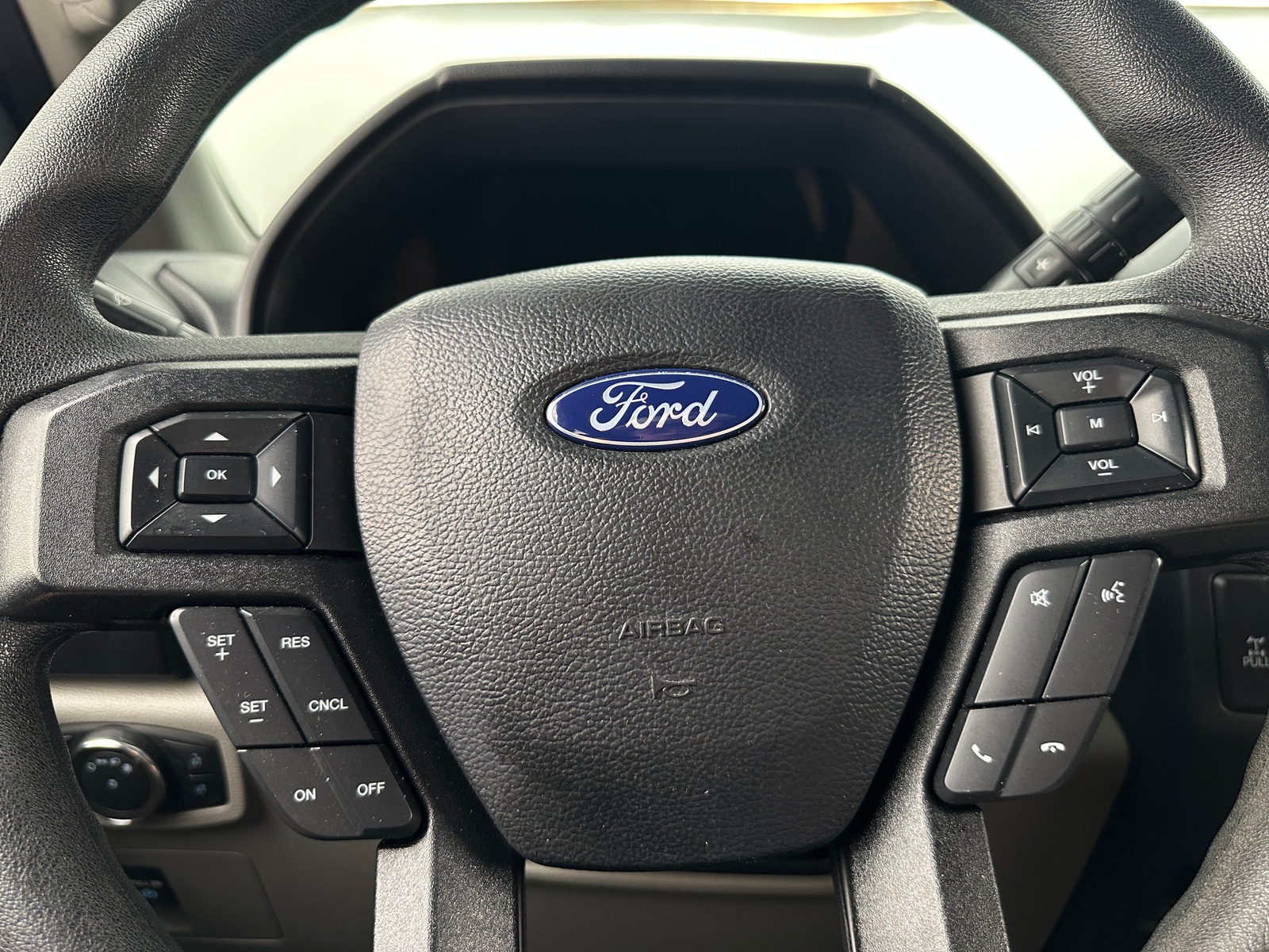 Thumbnail: 2020 Ford Econoline - 5