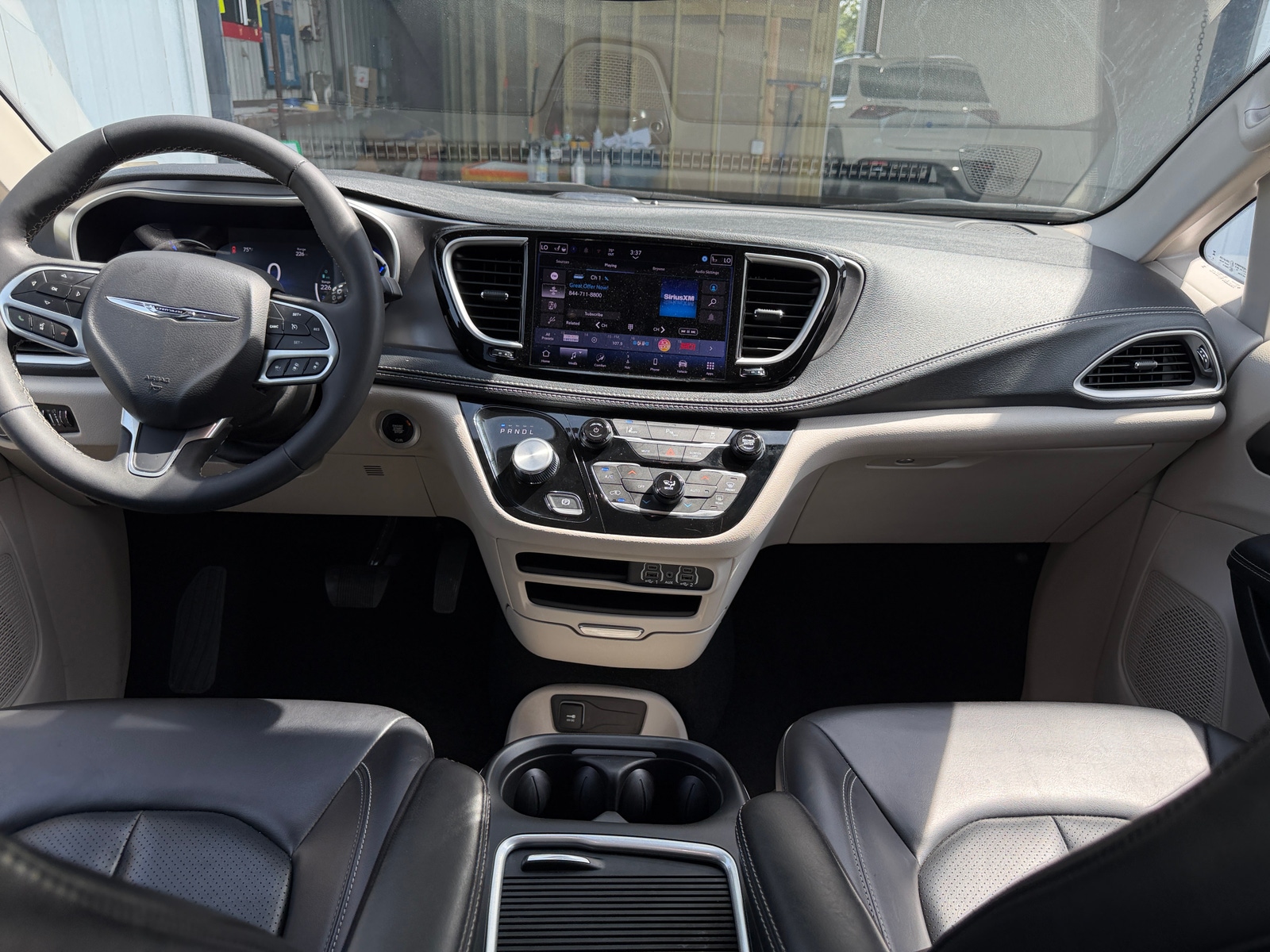 Thumbnail: 2024 Chrysler Pacifica - 2