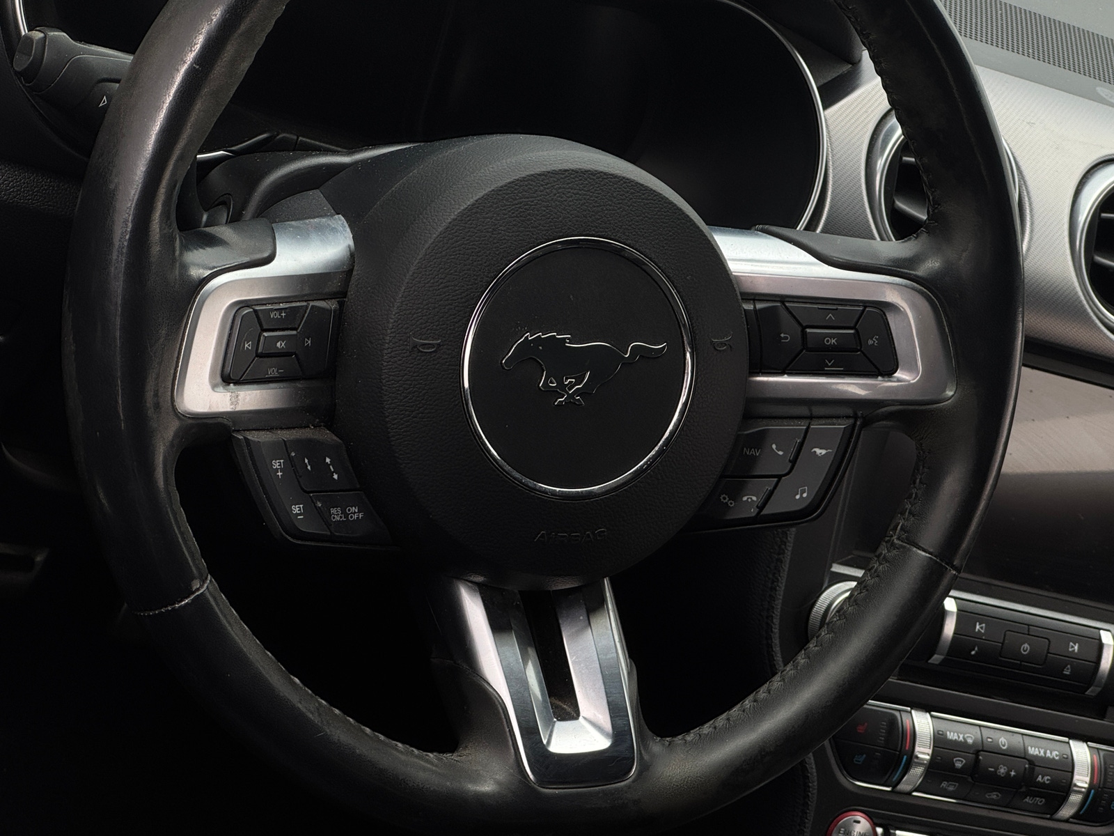 Thumbnail: 2019 Ford Mustang - 4