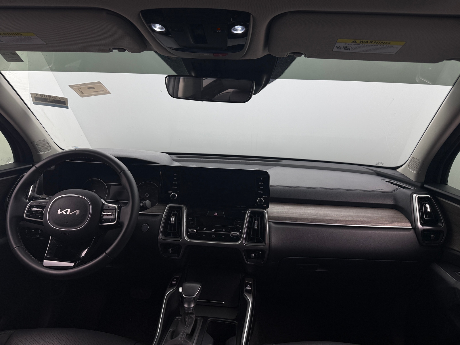 Thumbnail: 2023 Kia Sorento - 2