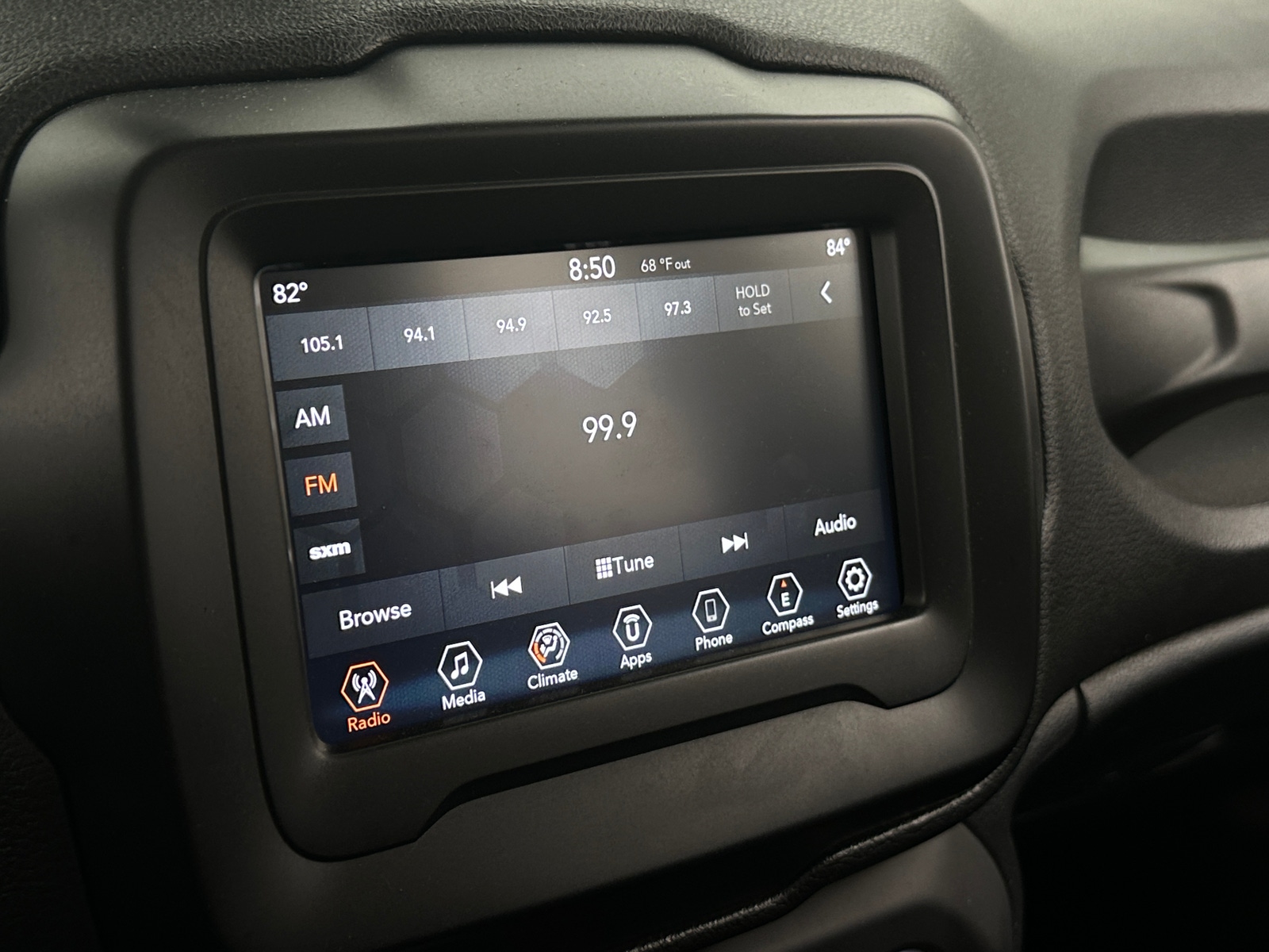 Thumbnail: 2019 Jeep Renegade - 4