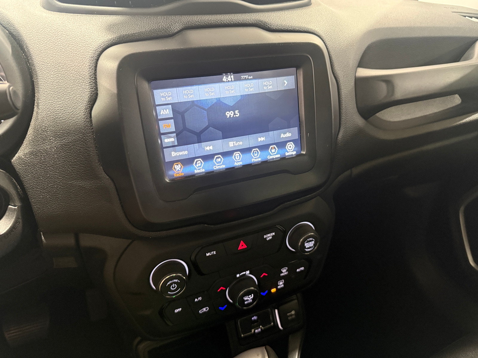 Thumbnail: 2018 Jeep Renegade - 4