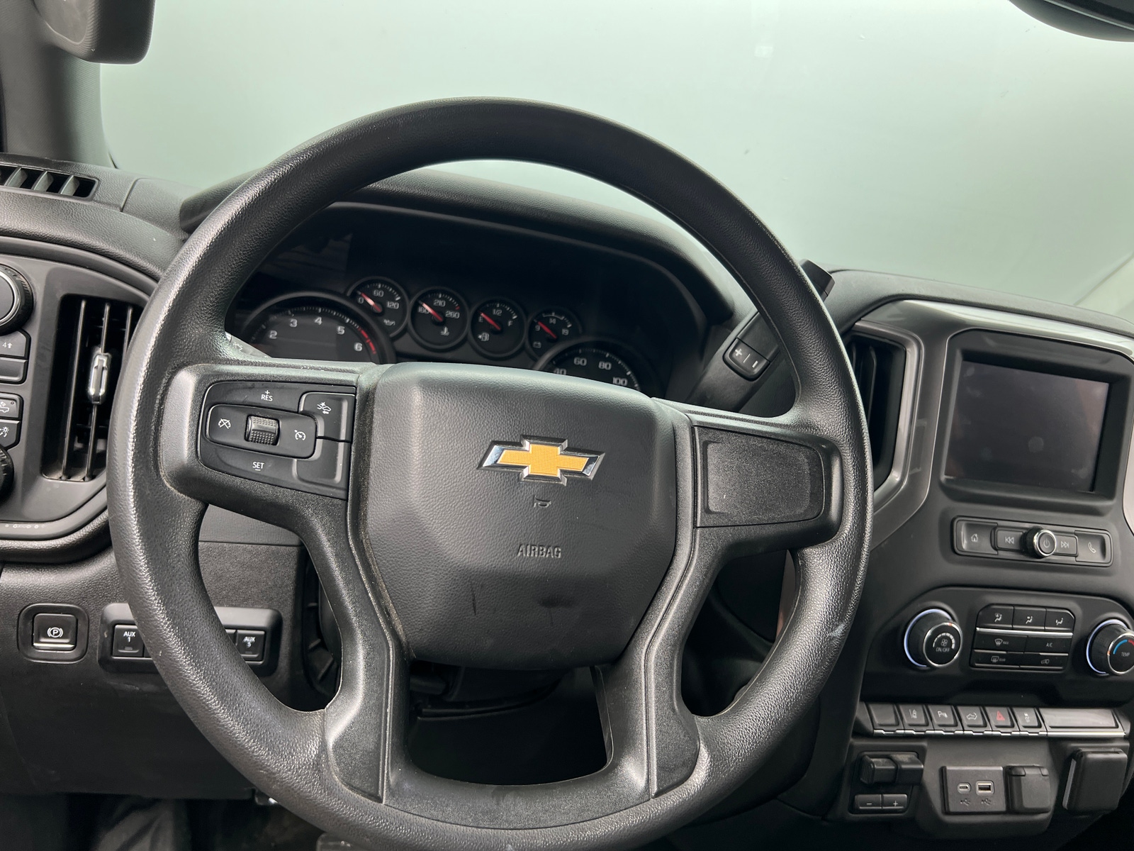Thumbnail: 2024 Chevrolet Silverado 3500 - 4