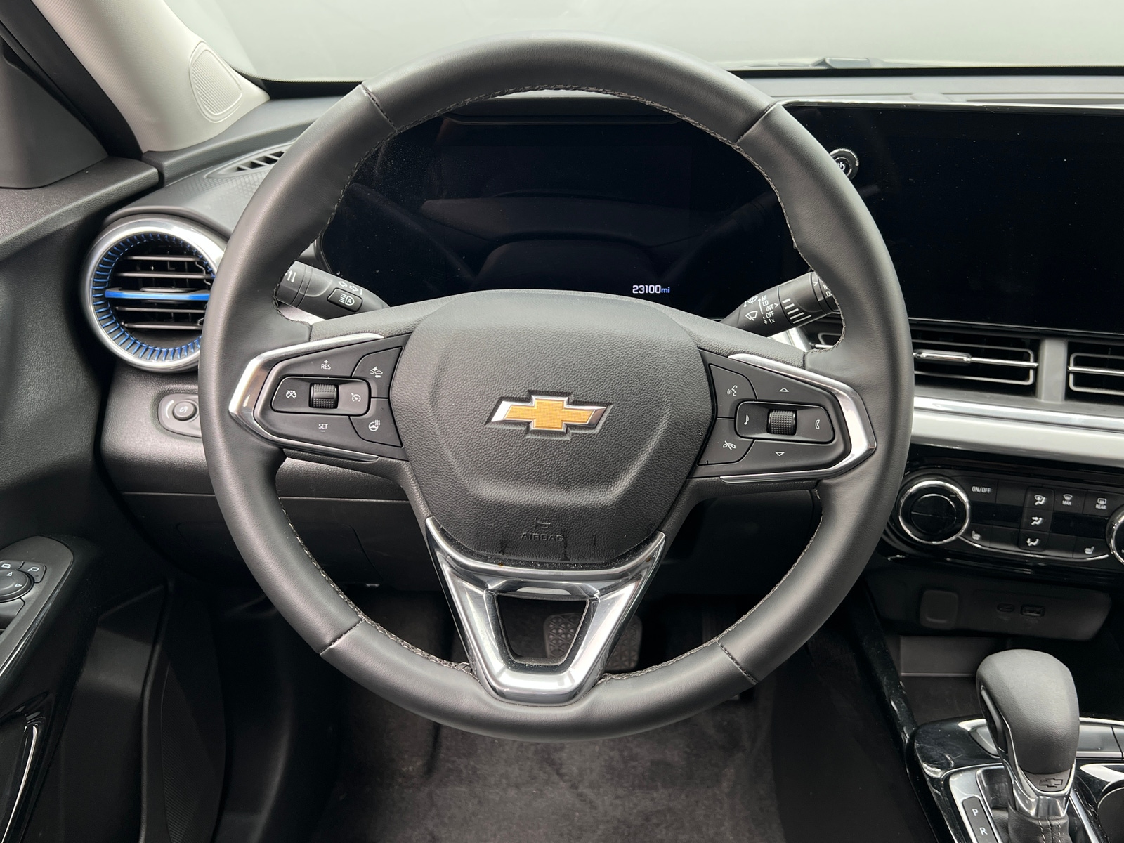 Thumbnail: 2025 Chevrolet Trax - 5