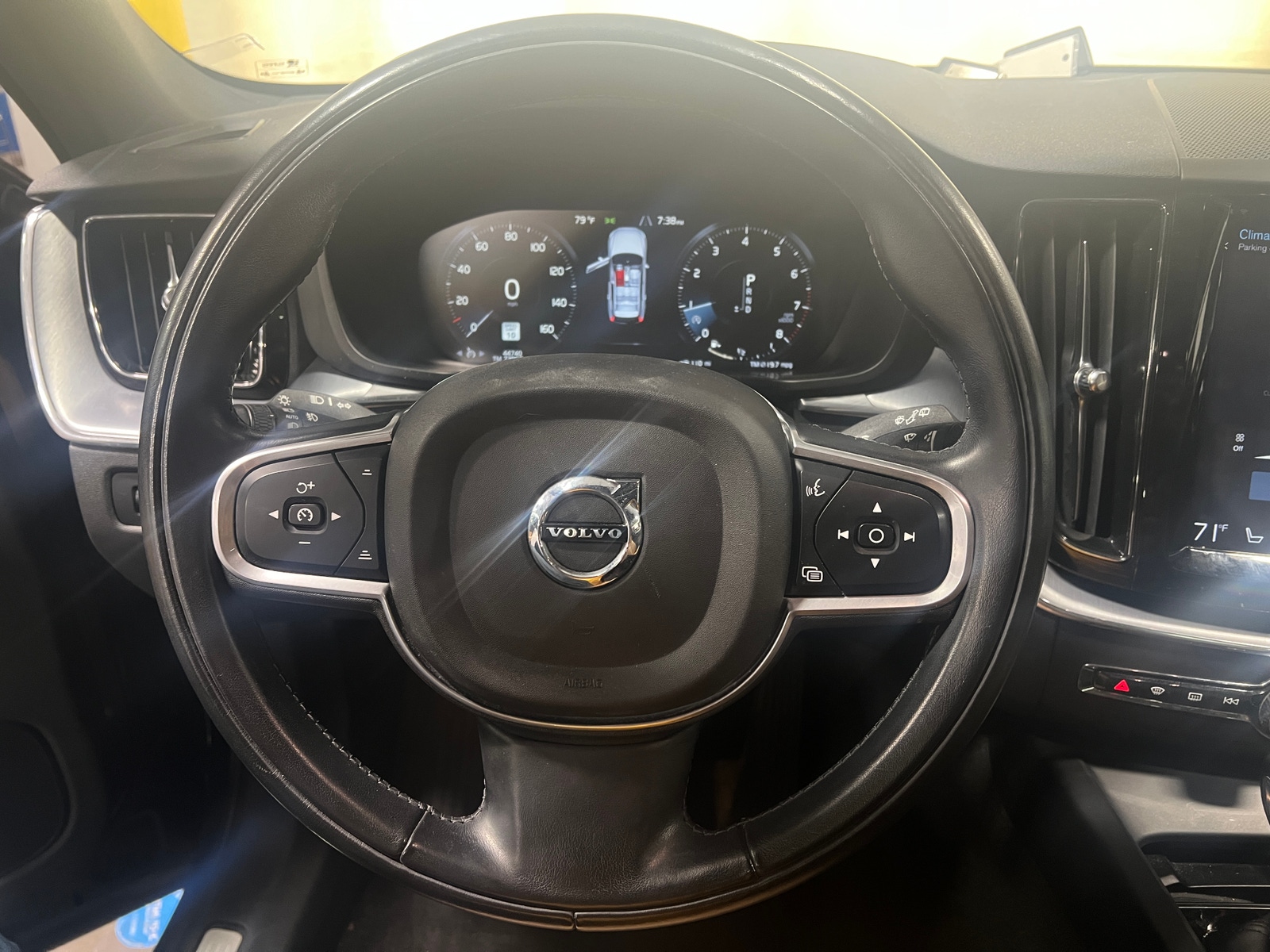 Thumbnail: 2020 Volvo XC60 - 4