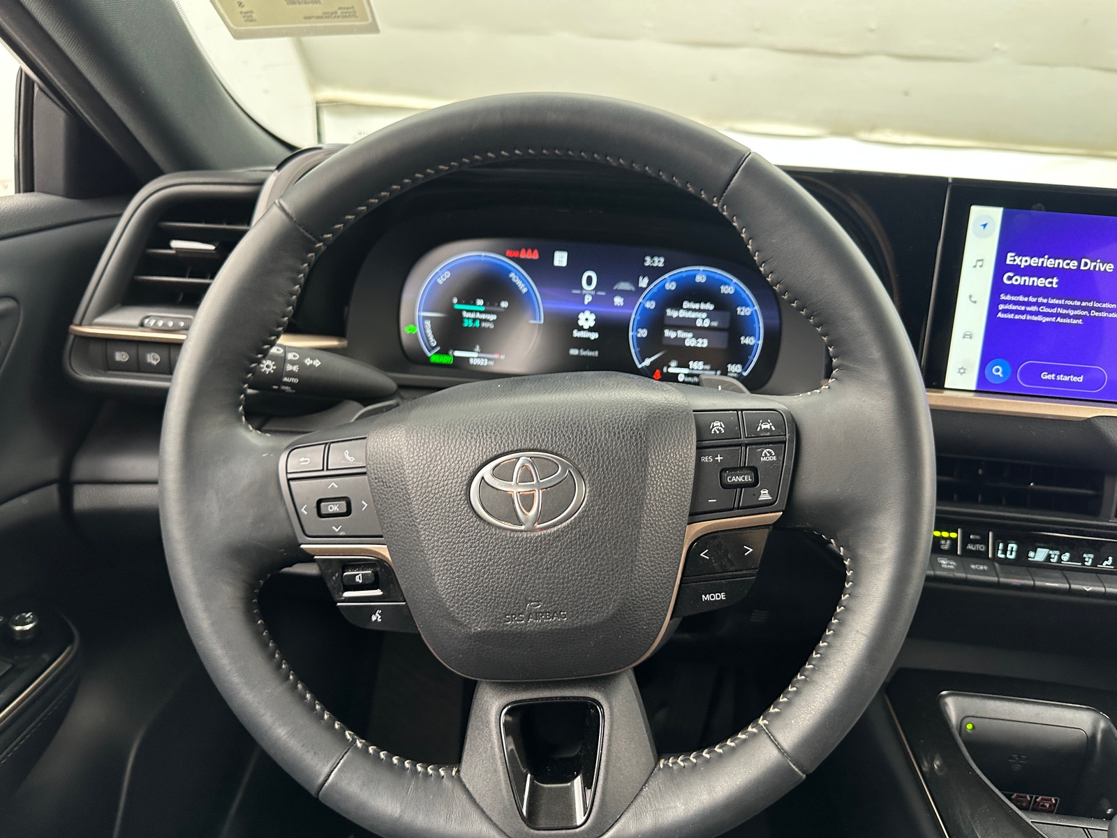 Thumbnail: 2025 Toyota Crown Signia - 4