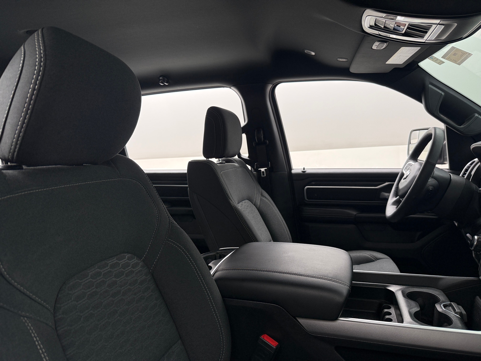 Thumbnail: 2025 RAM 1500 - 2