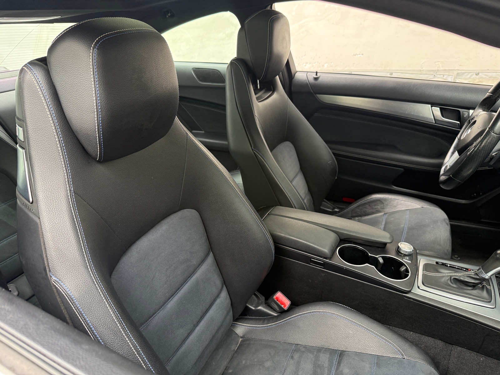 Thumbnail: 2015 Mercedes-Benz C-Class - 2