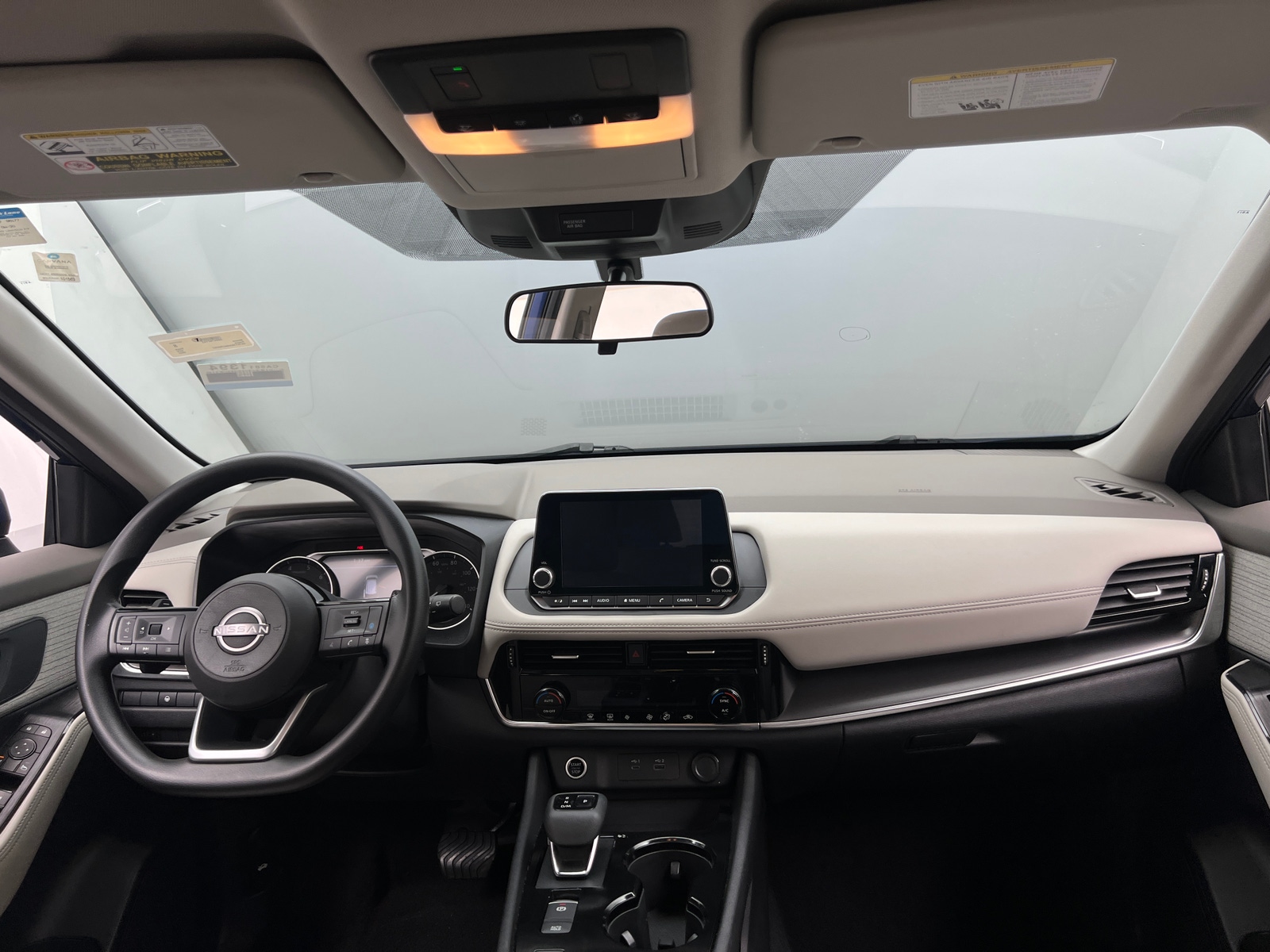 Thumbnail: 2022 Nissan Rogue - 3