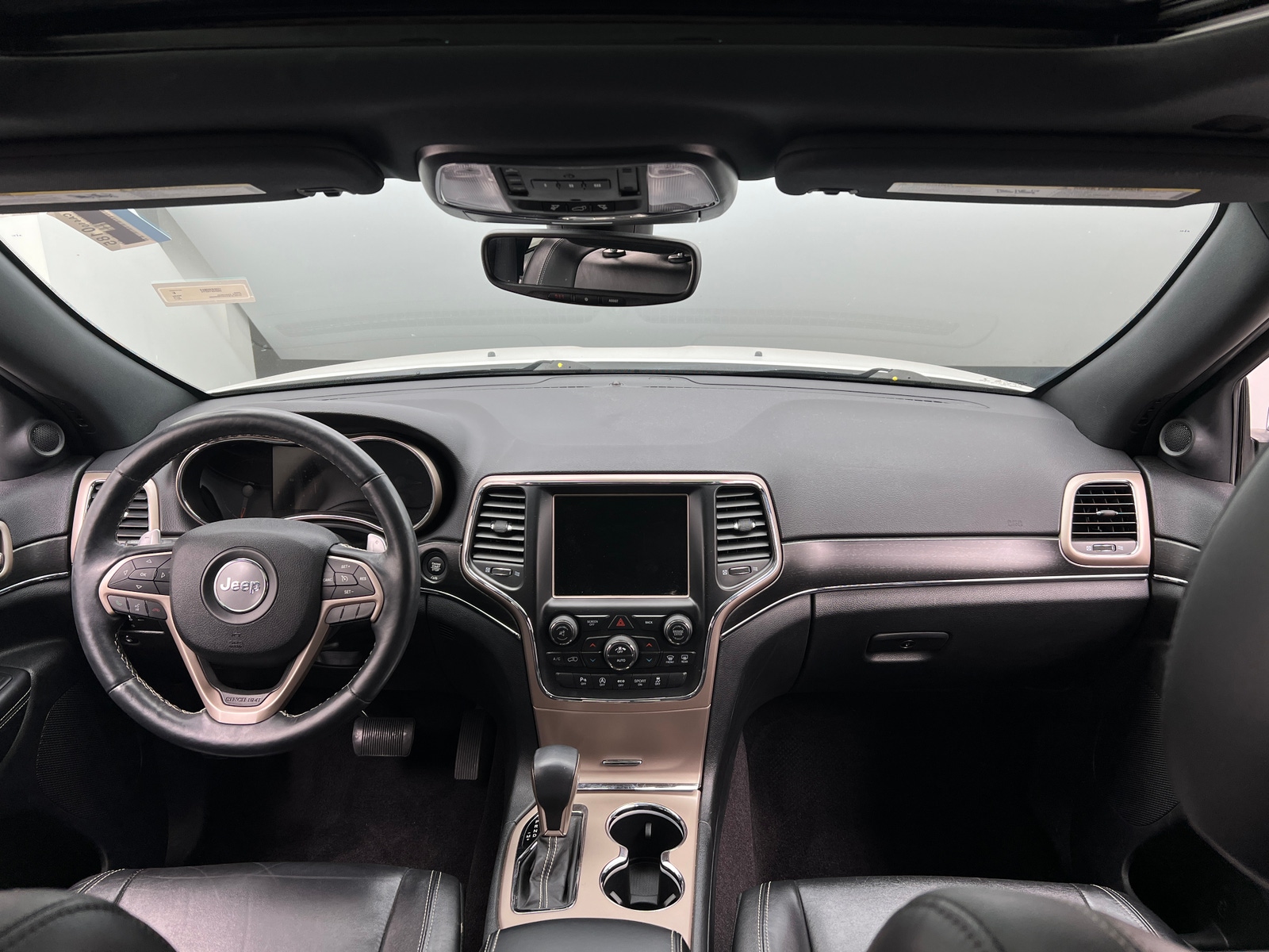 Thumbnail: 2017 Jeep Grand Cherokee - 2