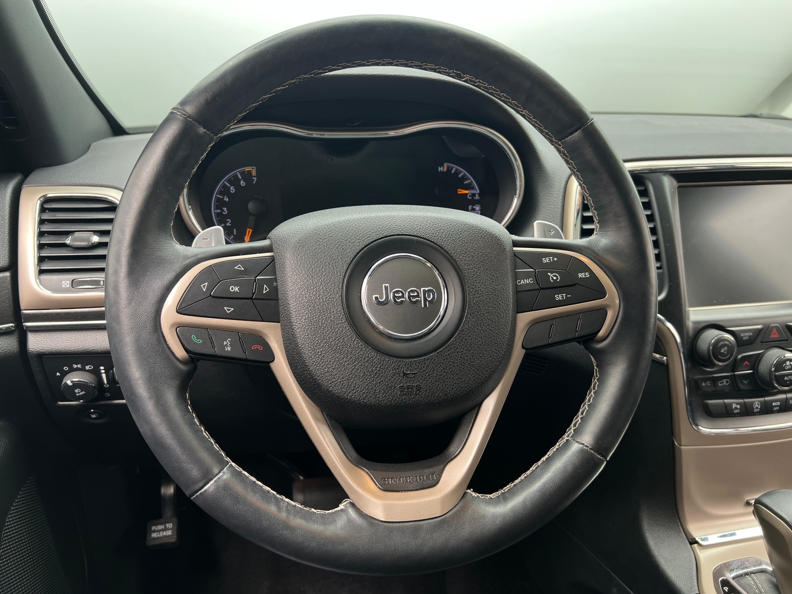 Thumbnail: 2017 Jeep Grand Cherokee - 4