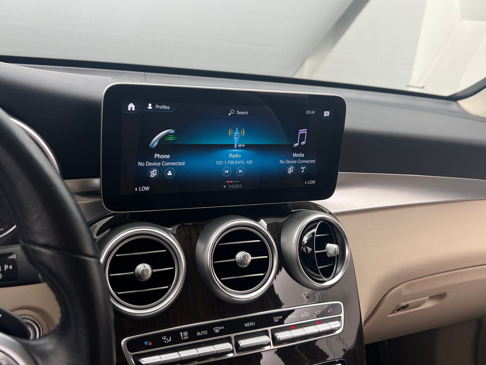 Thumbnail: 2021 Mercedes-Benz GLC - 3