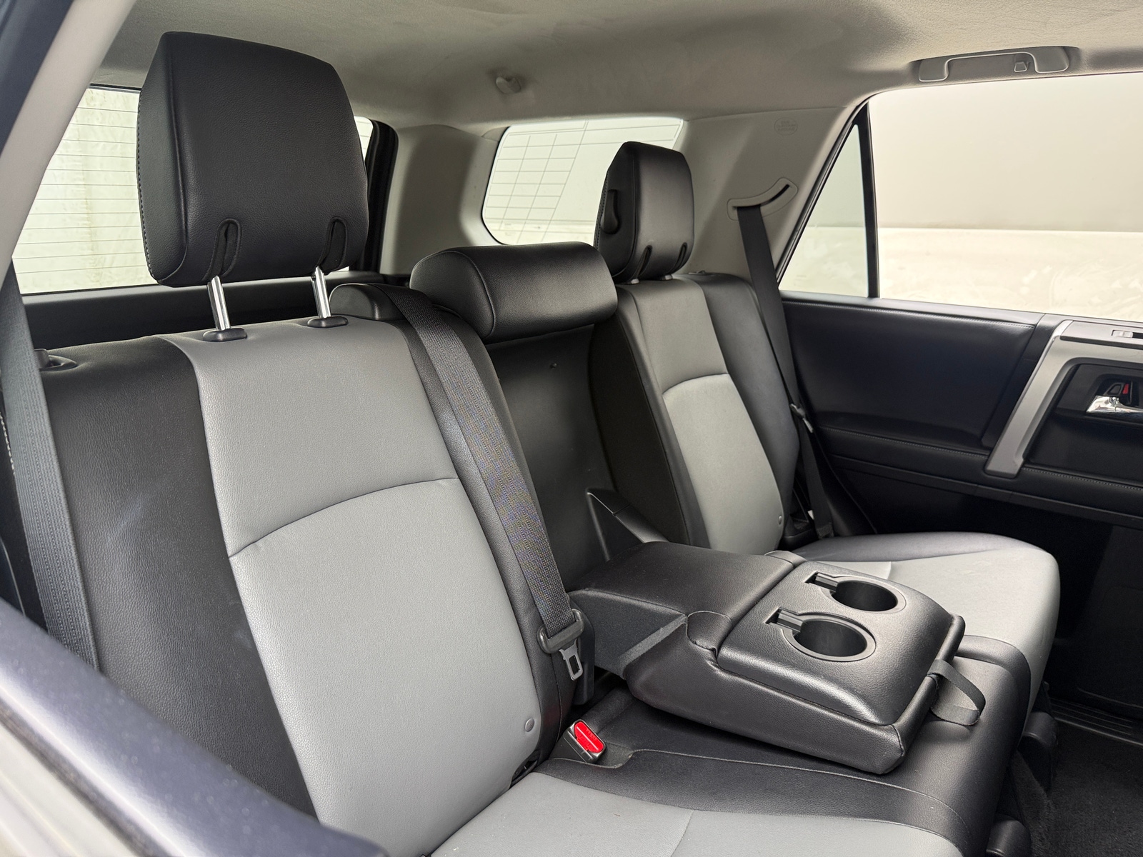 Thumbnail: 2018 Toyota 4Runner - 6