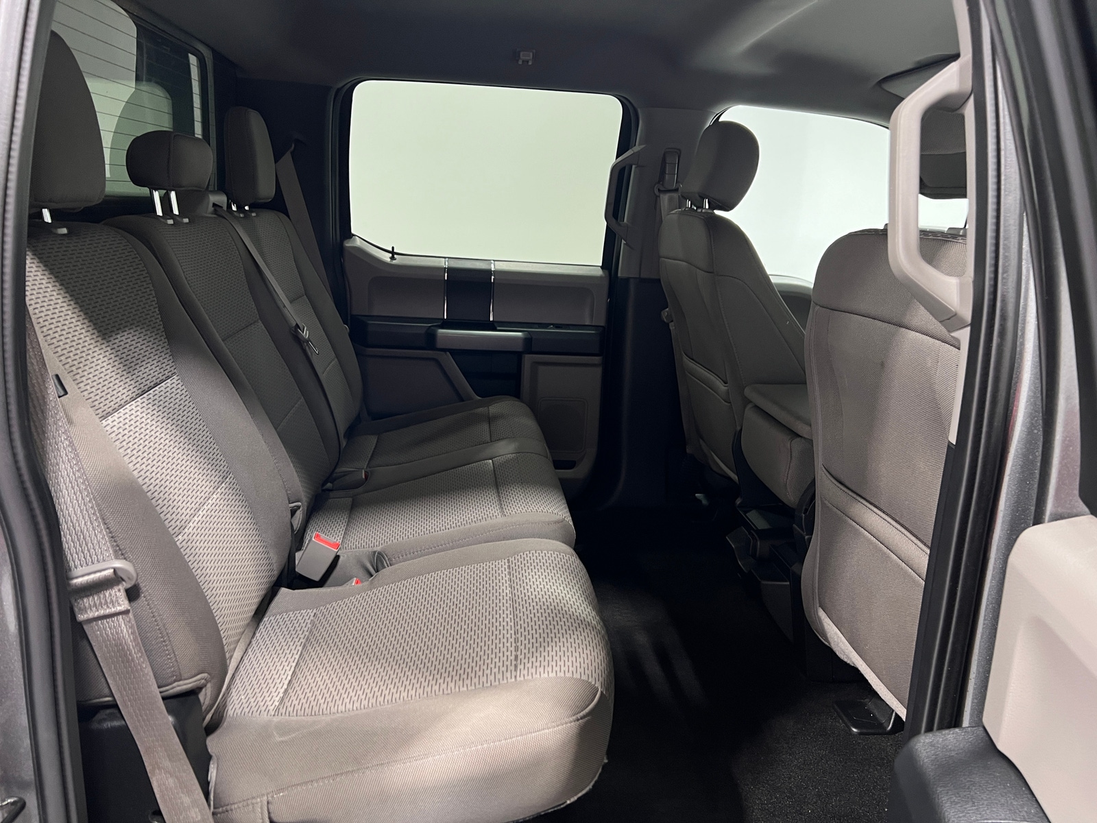 Thumbnail: 2019 Ford Econoline - 6