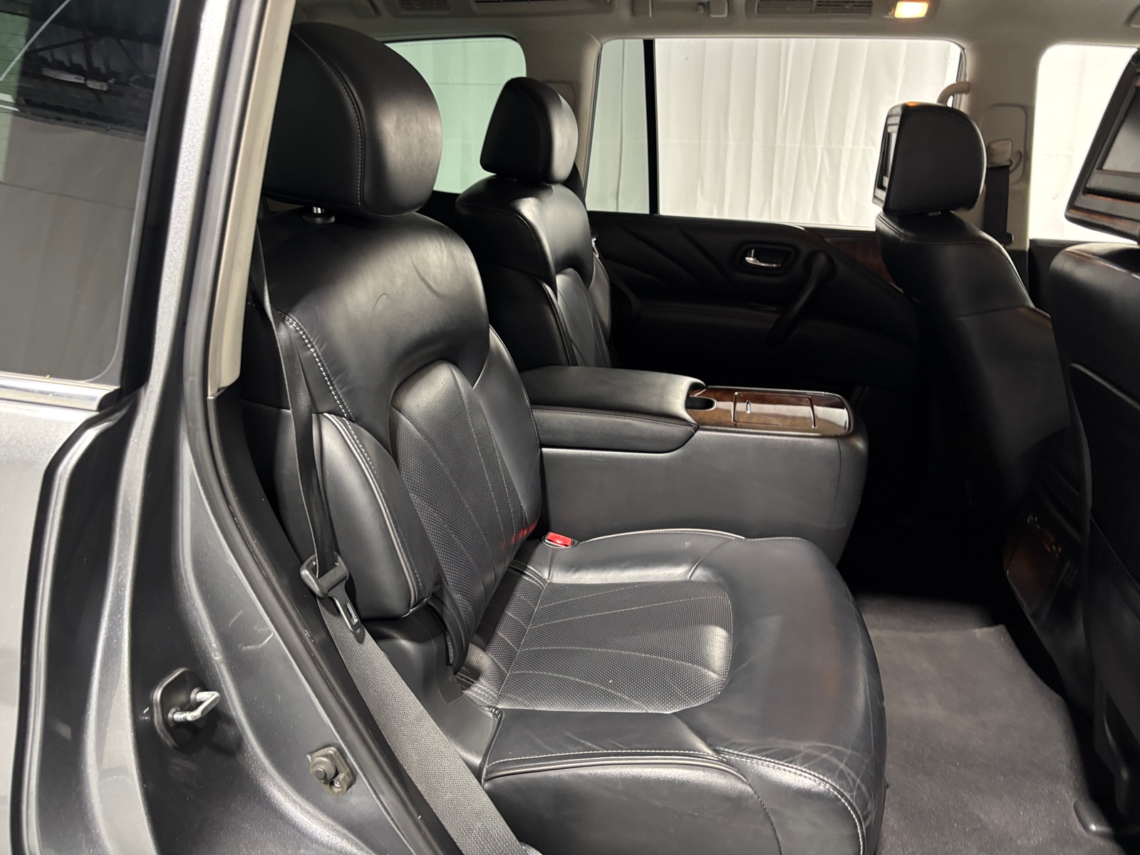 Thumbnail: 2017 INFINITI QX80 - 5