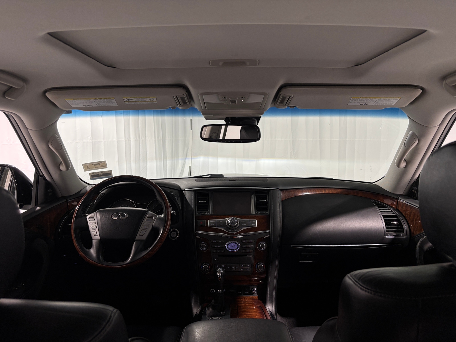 Thumbnail: 2017 INFINITI QX80 - 2