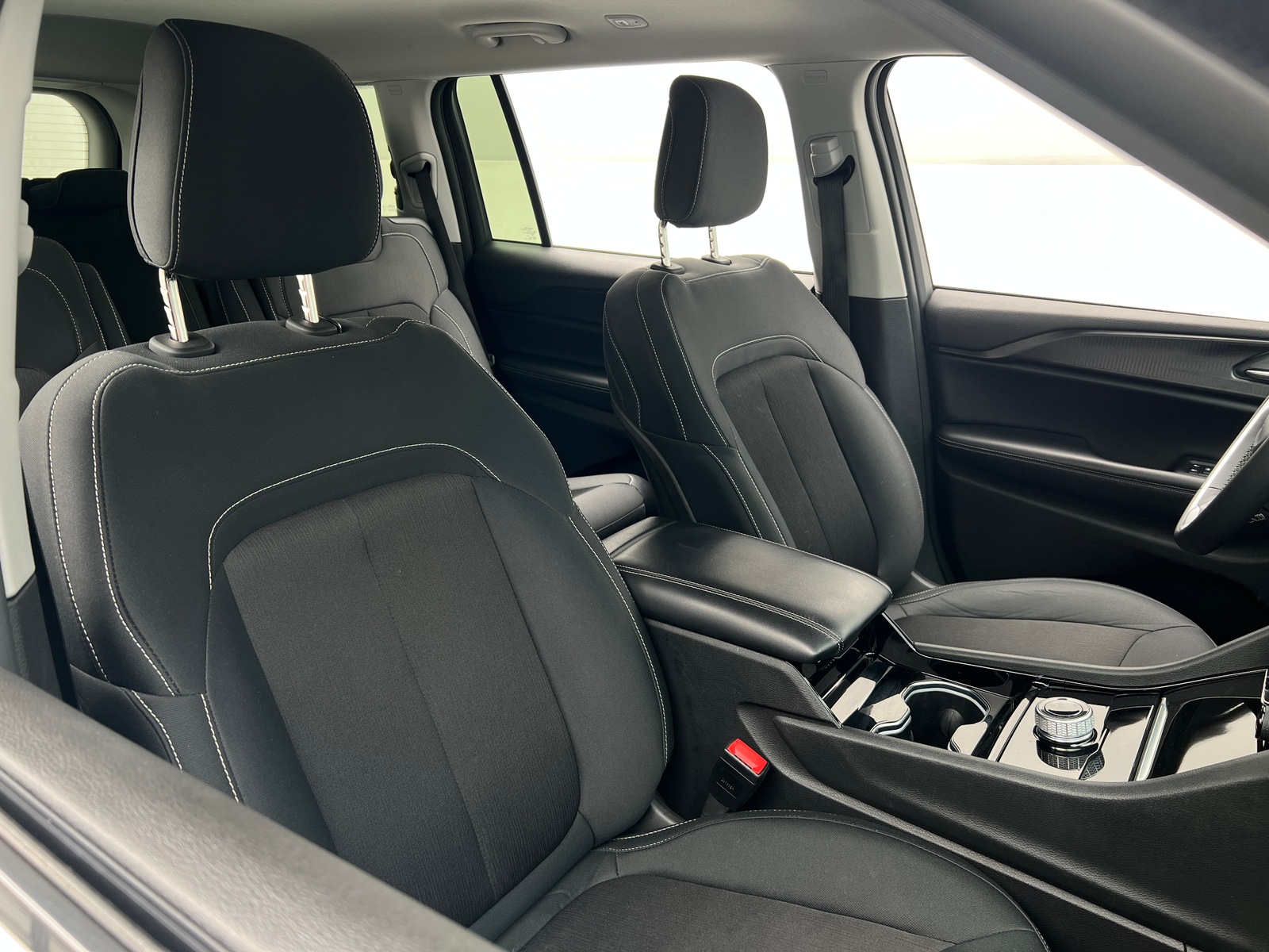 Thumbnail: 2023 Jeep Grand Cherokee L - 2