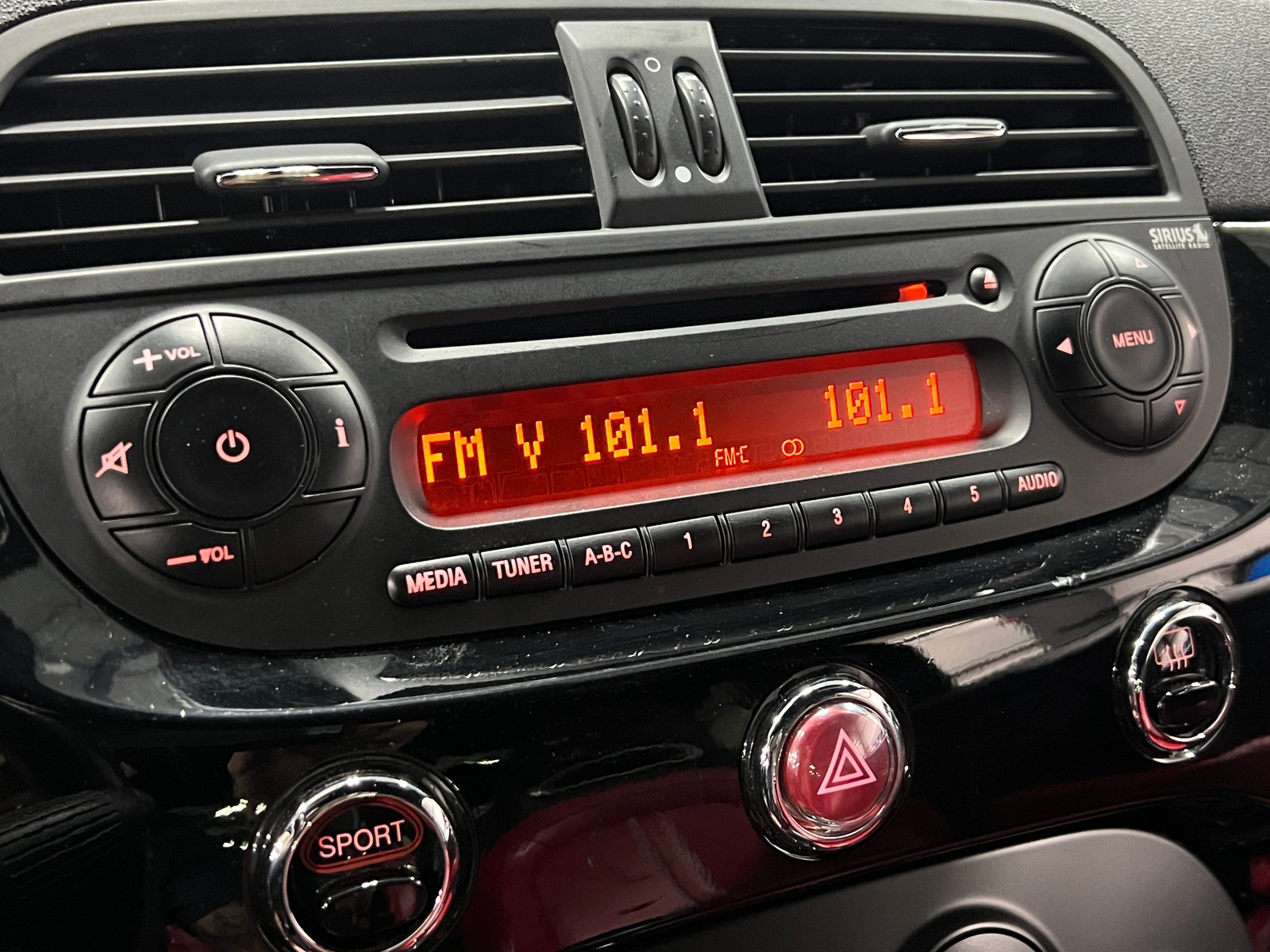 Thumbnail: 2015 Fiat 500 - 4