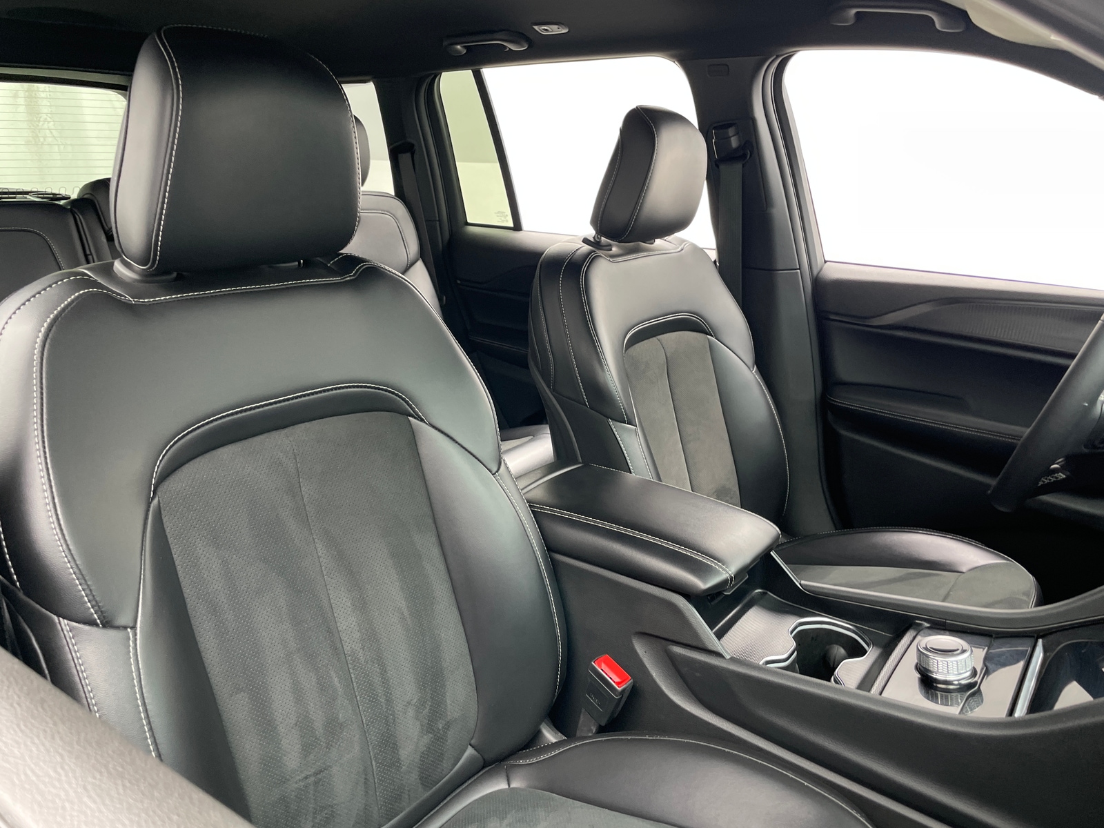 Thumbnail: 2025 Jeep Grand Cherokee - 2