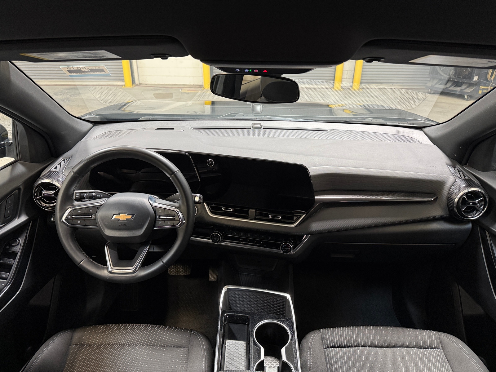 Thumbnail: 2025 Chevrolet Equinox - 3