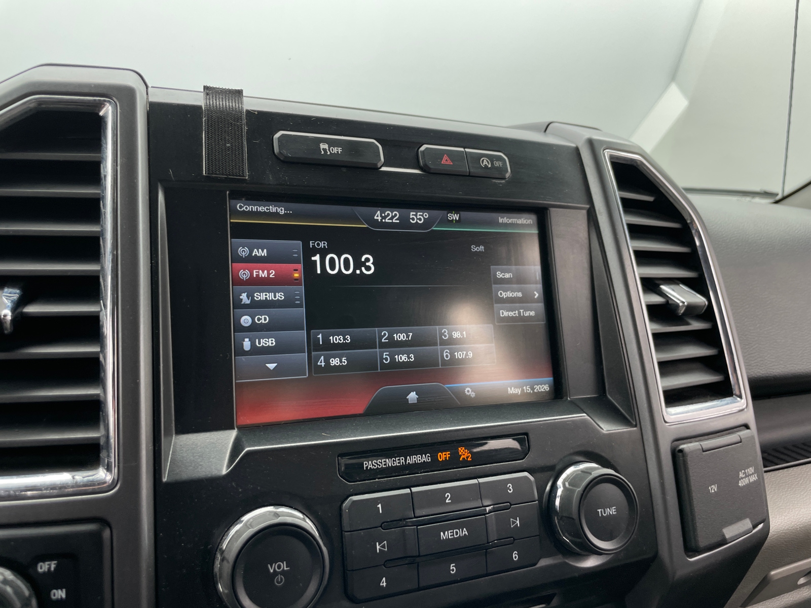 Thumbnail: 2015 Ford Econoline - 4