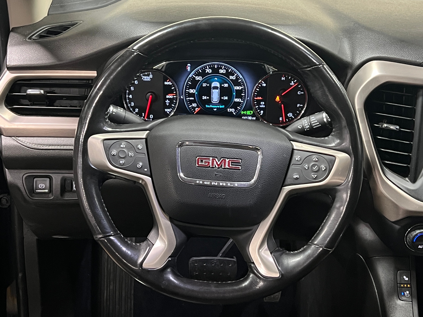 Thumbnail: 2019 GMC Acadia - 4