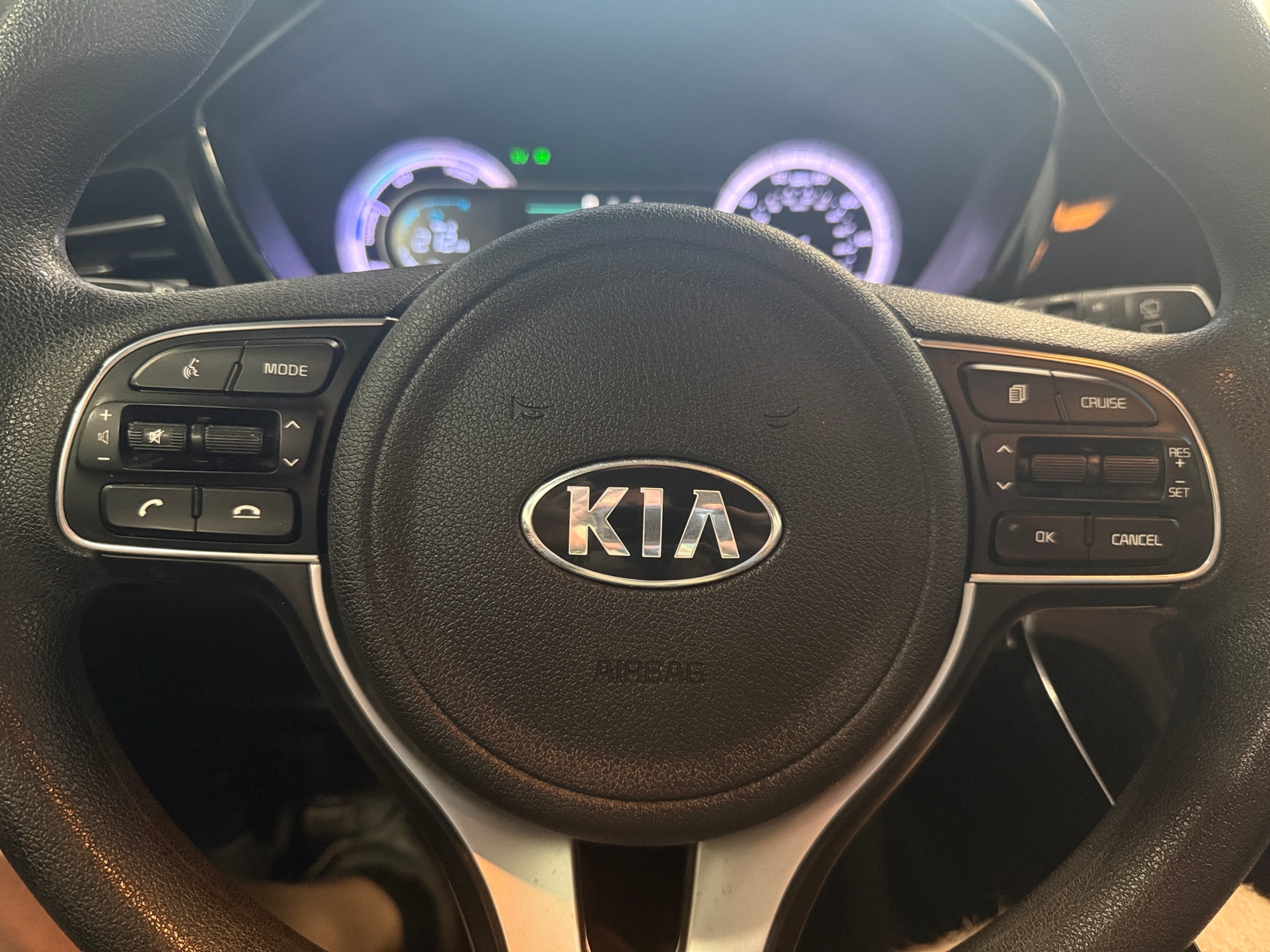 Thumbnail: 2020 Kia Niro - 5